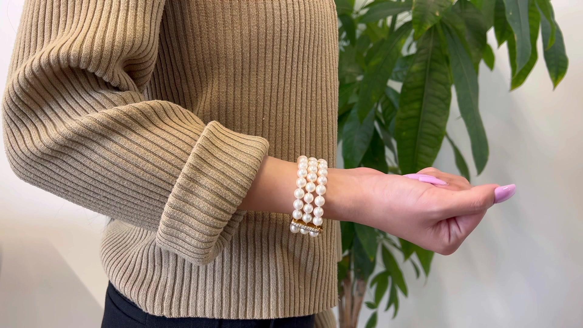 Vintage Pearl Diamond 18k Yellow Gold Three Strand Bracelet In Good Condition For Sale In Beverly Hills, CA