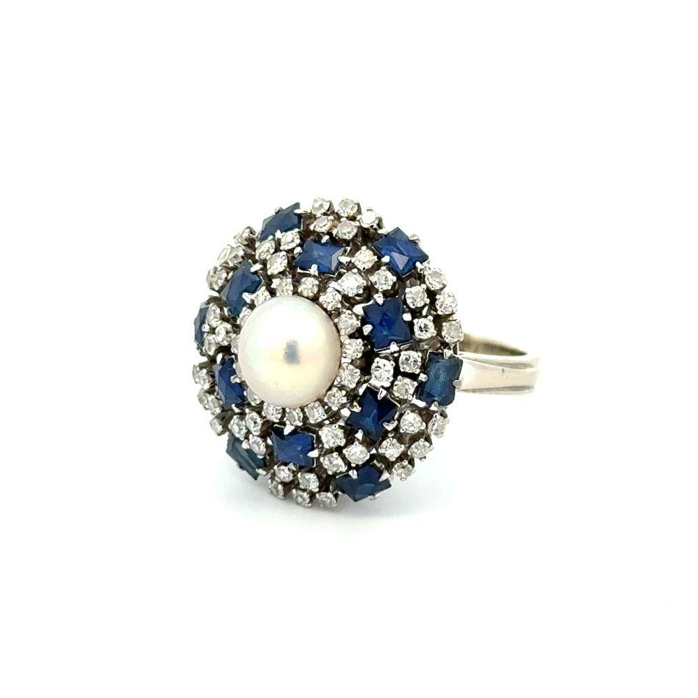 Anillo de cóctel vintage de oro con perlas, diamantes y zafiros en venta 1