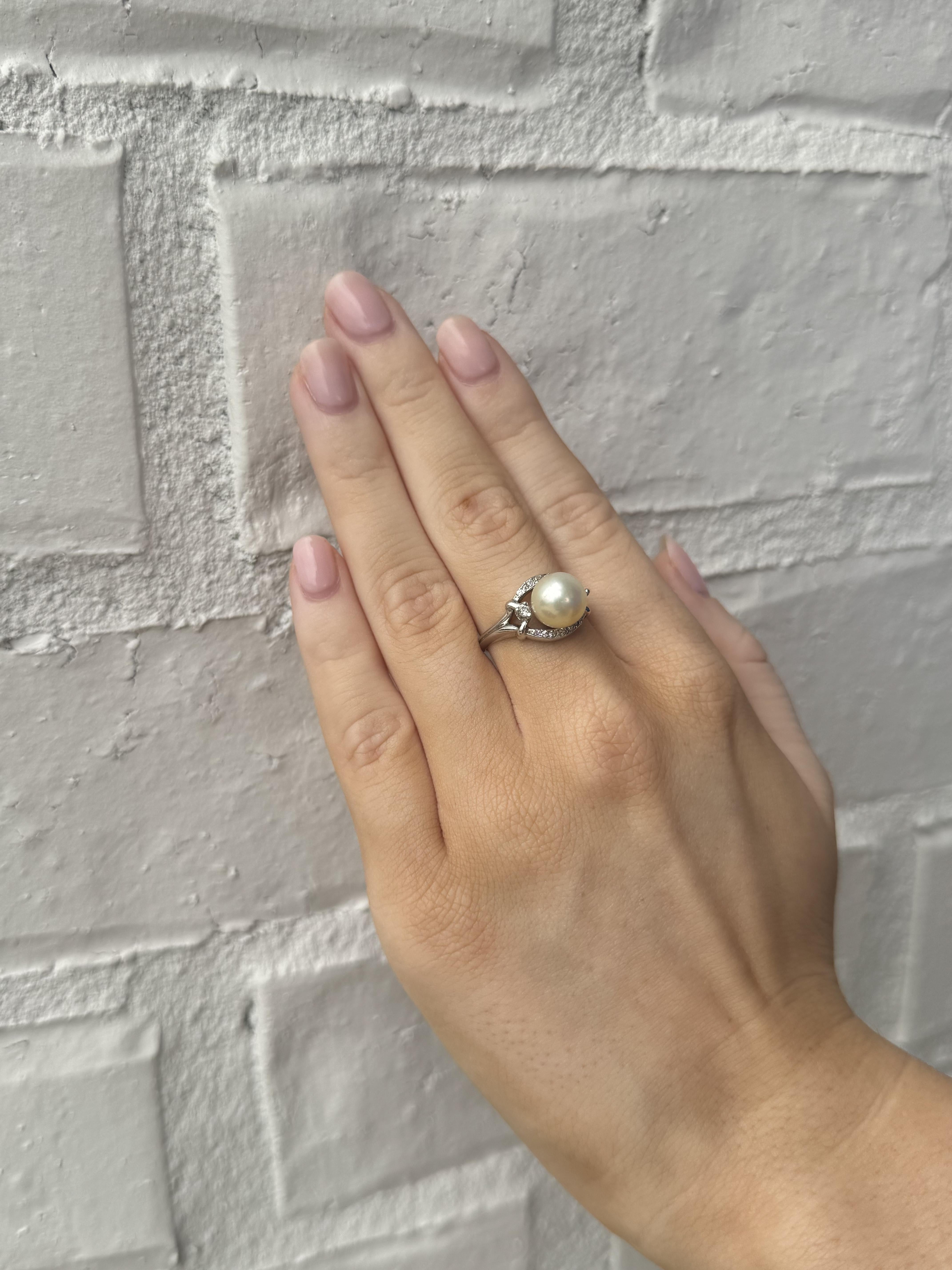 Anillo de cóctel vintage de perlas y diamantes Retro en venta
