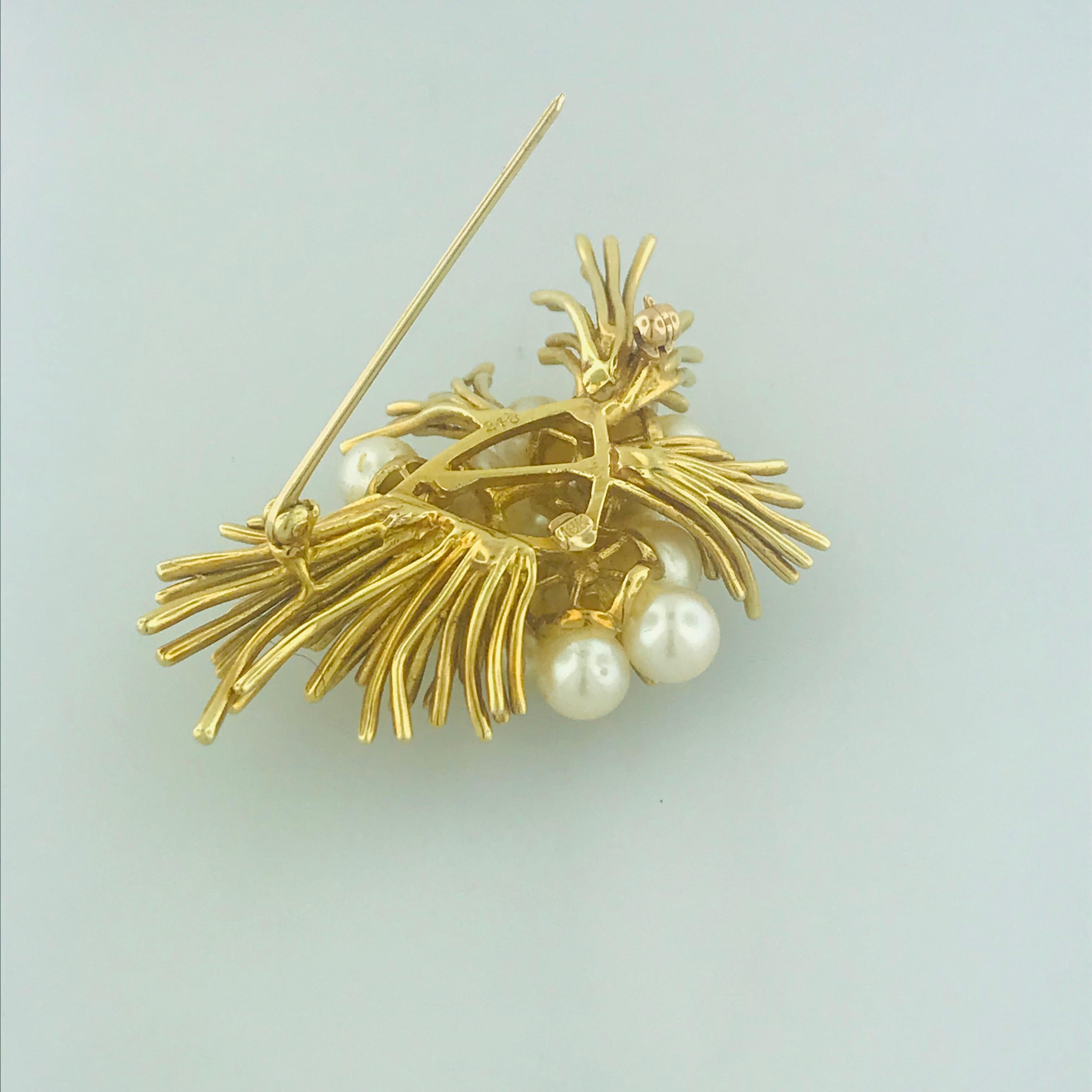 Round Cut Vintage Pearl and Diamond Flower Pin or Brooch in 18 Karat Yellow Gold For Sale