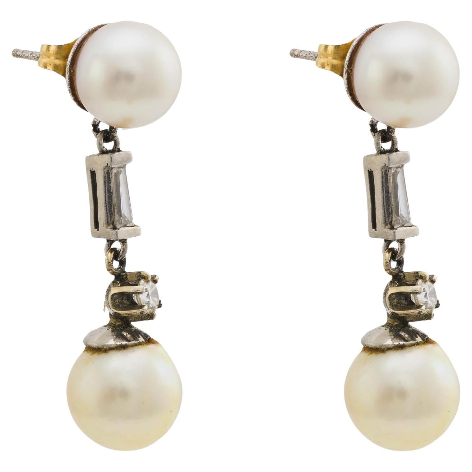 Boucles d'oreilles pendantes vintage en perles, diamants et platine