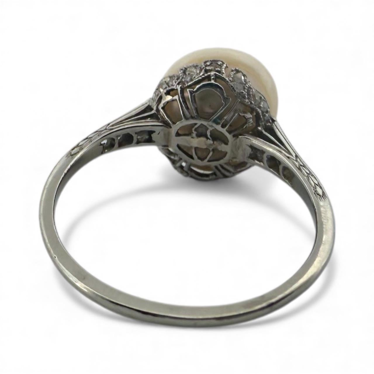 Bague vintage en platine avec solitaire en perle et diamant GIA en vente 4