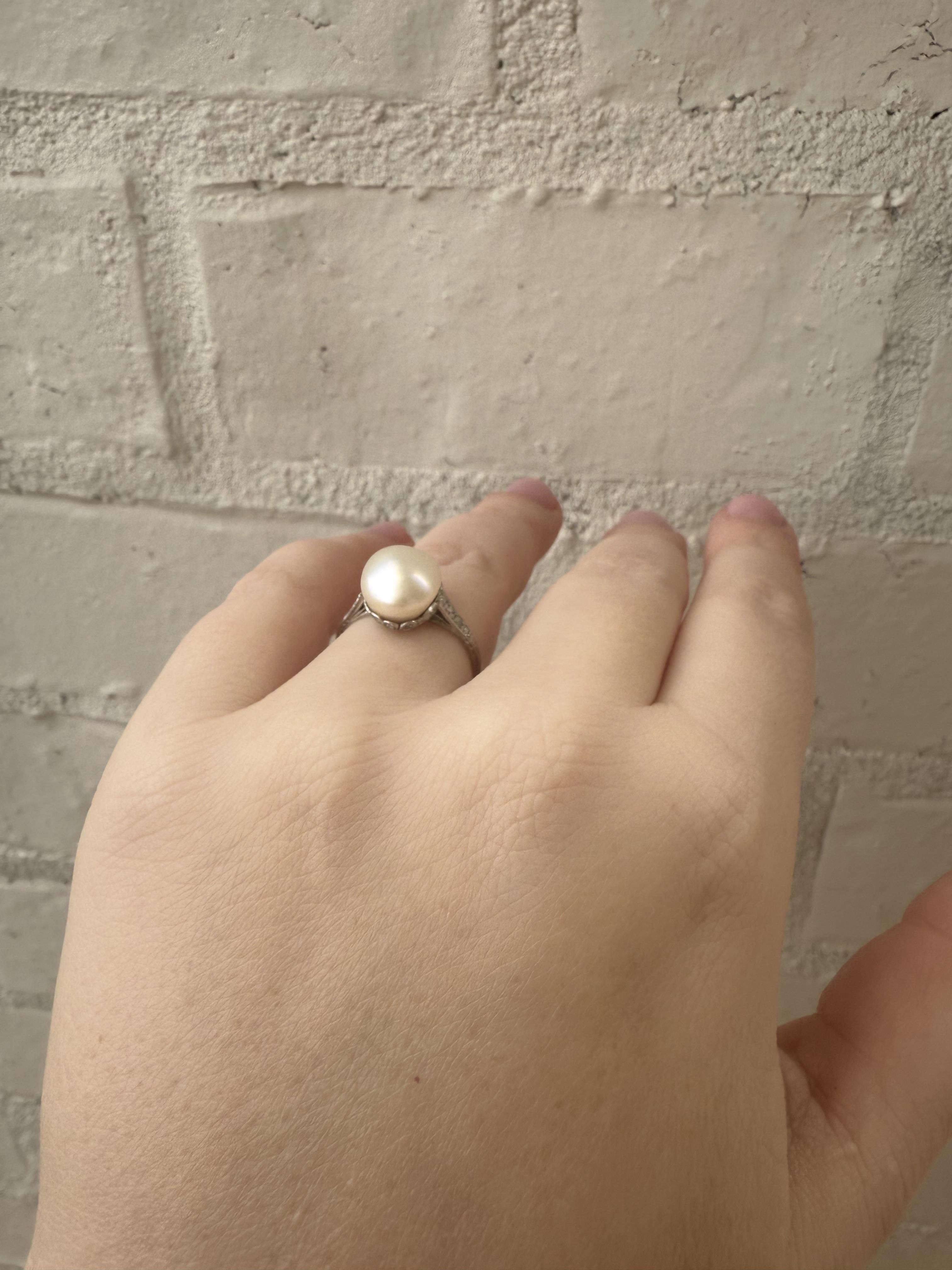 Art déco Bague vintage en platine avec solitaire en perle et diamant GIA en vente