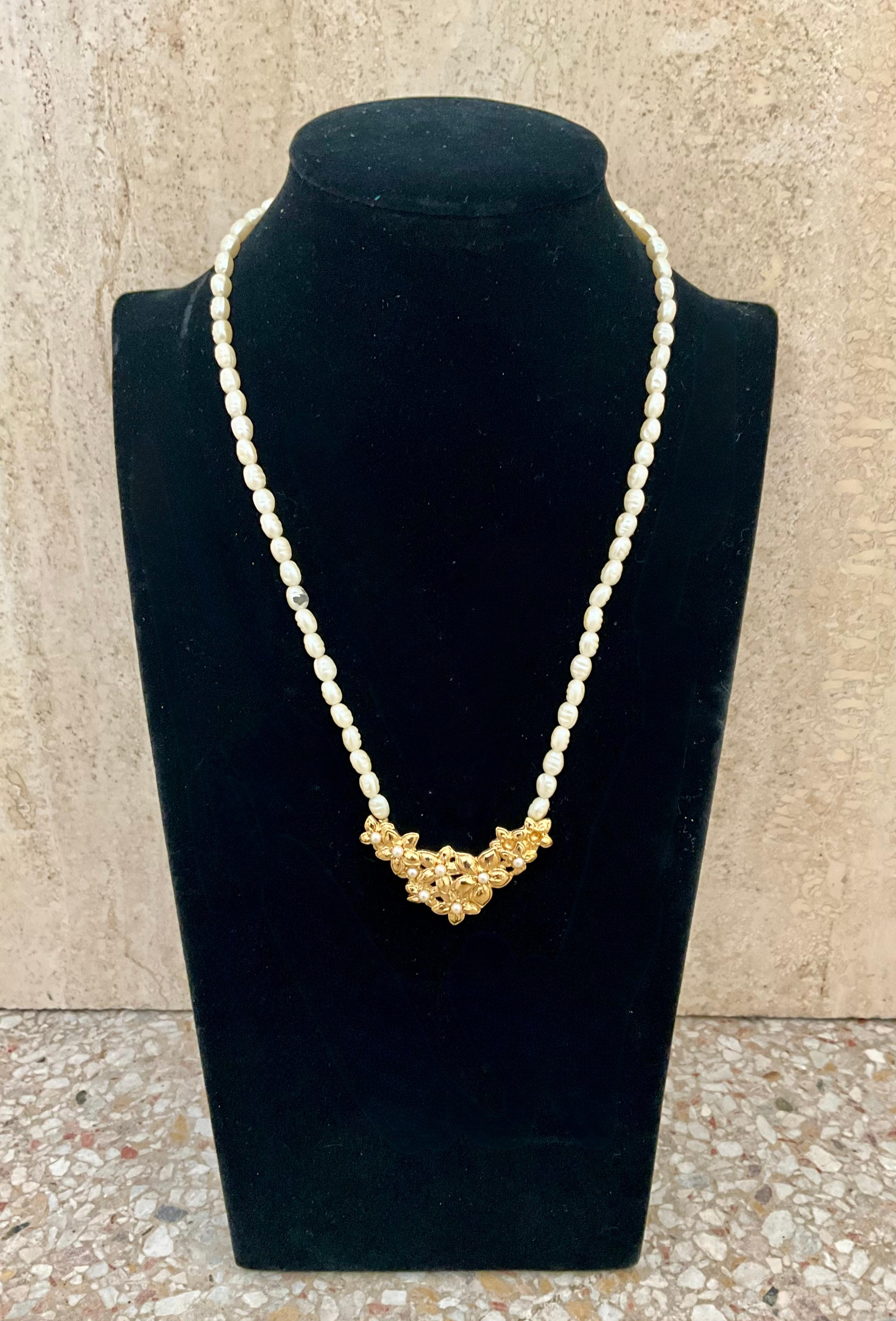 Vintage Pearl Necklace with Pendant main image 1