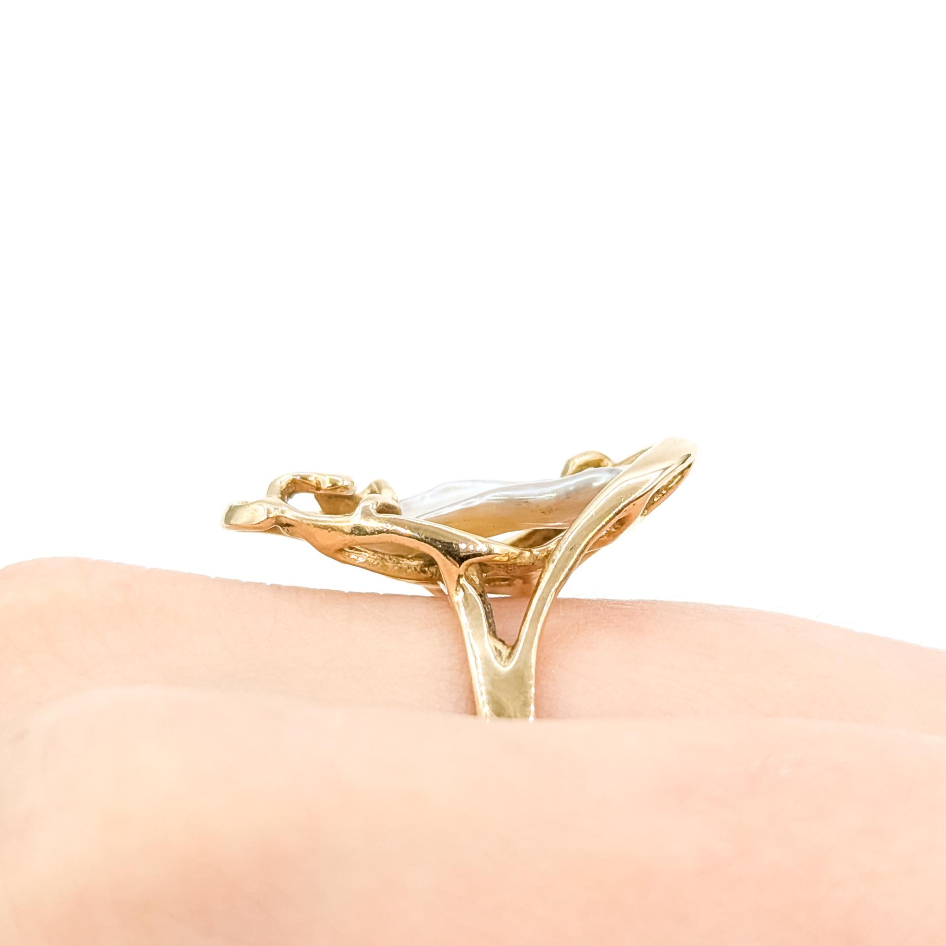 Rough Cut Vintage Pearl Freeform Ring in 14k Yellow Gold For Sale