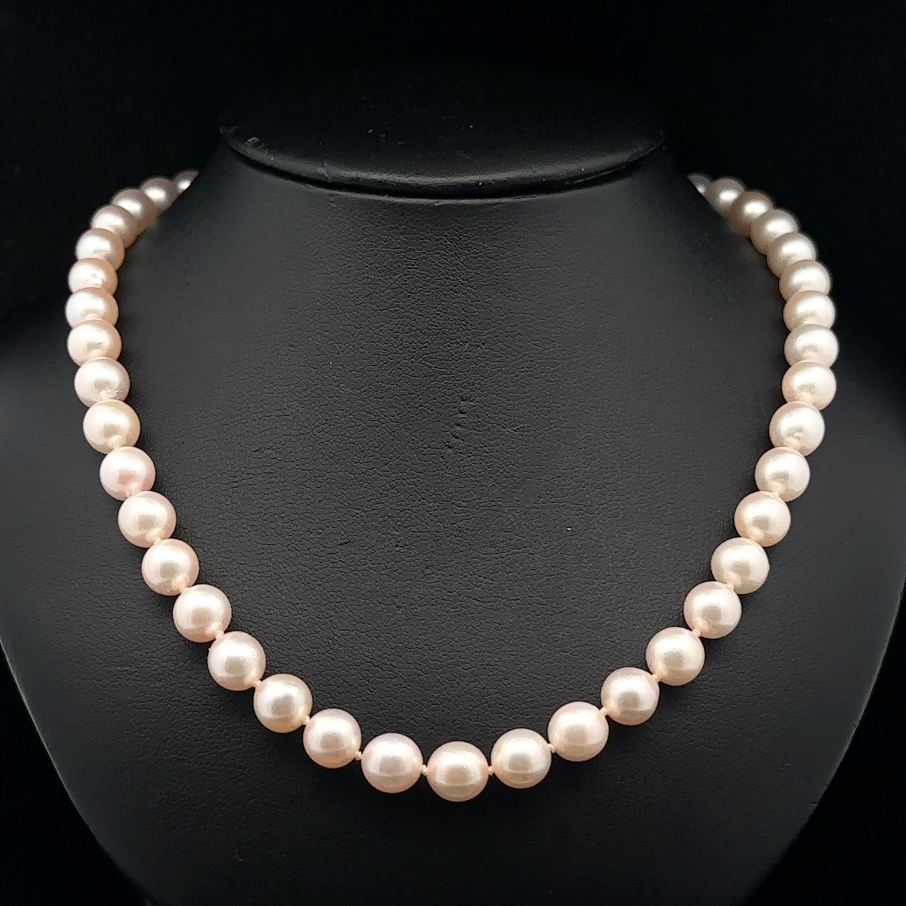 Vintage Pearl Multi Length Necklace w/ Diamond Ruby & Emerald 14k Gold Clasp in vendita 2