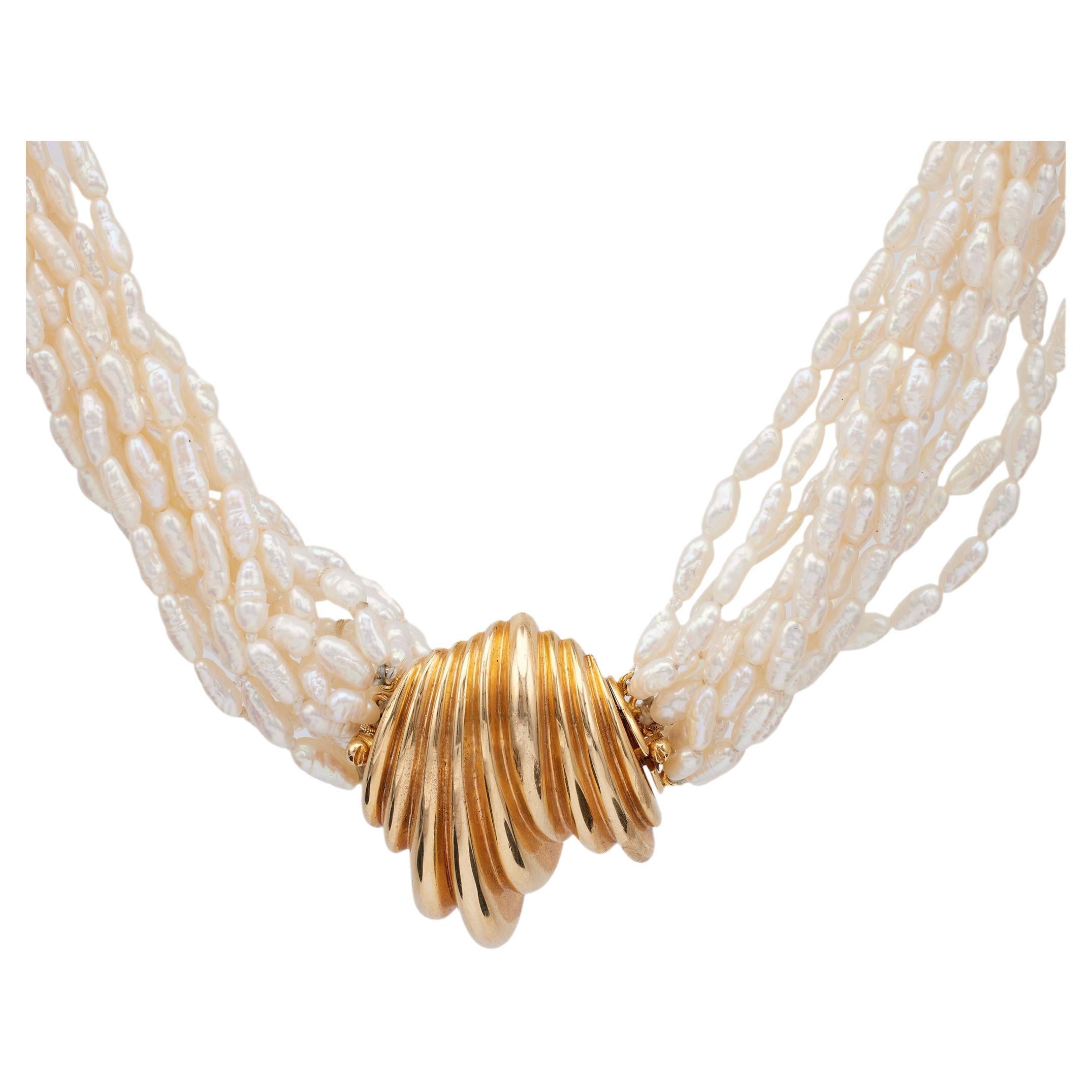 Mehrstrangige Vintage Perlen-Halskette aus 14k Gelbgold im Angebot
