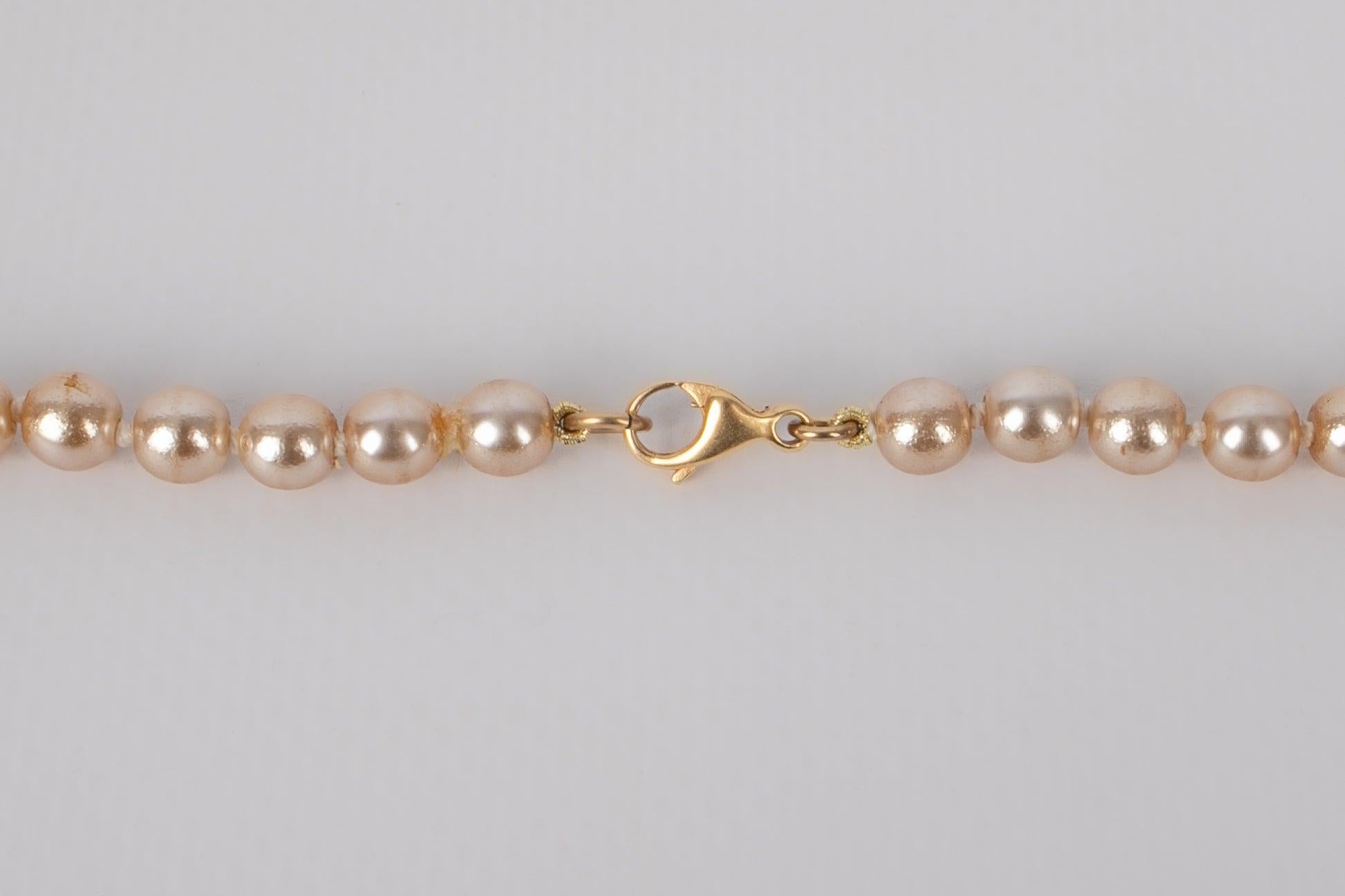 Collana di perle vintage smaltate di blu in vendita 3