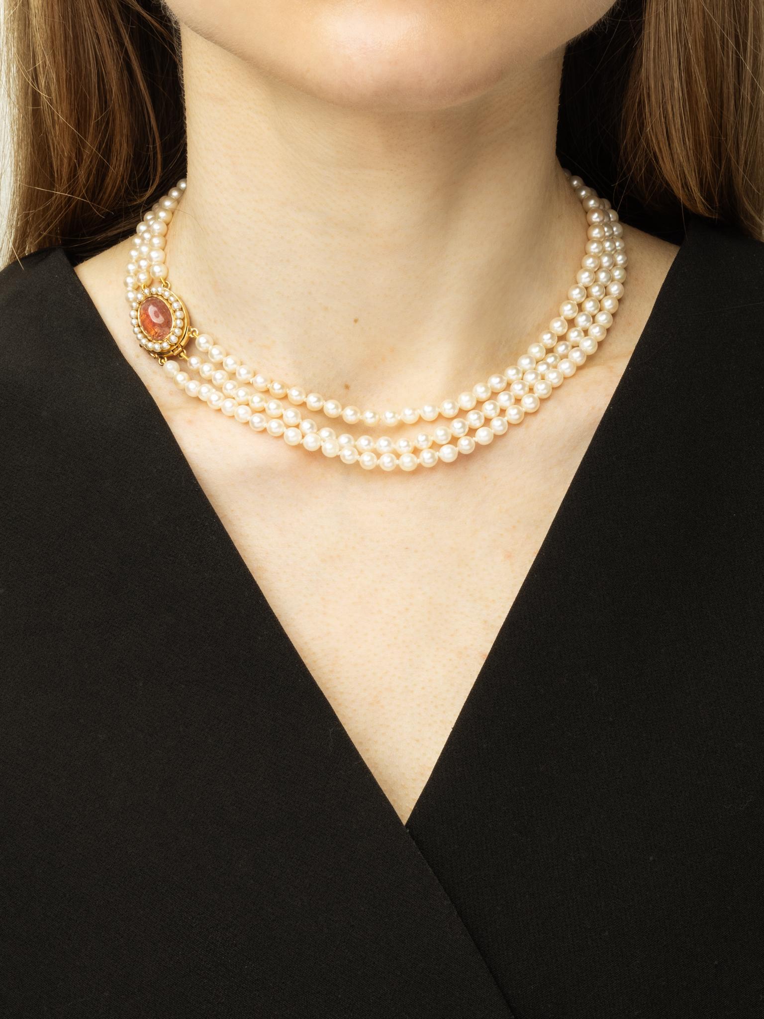 Vintage pearl necklace with a gold lock. Made 1963. For Sale 7