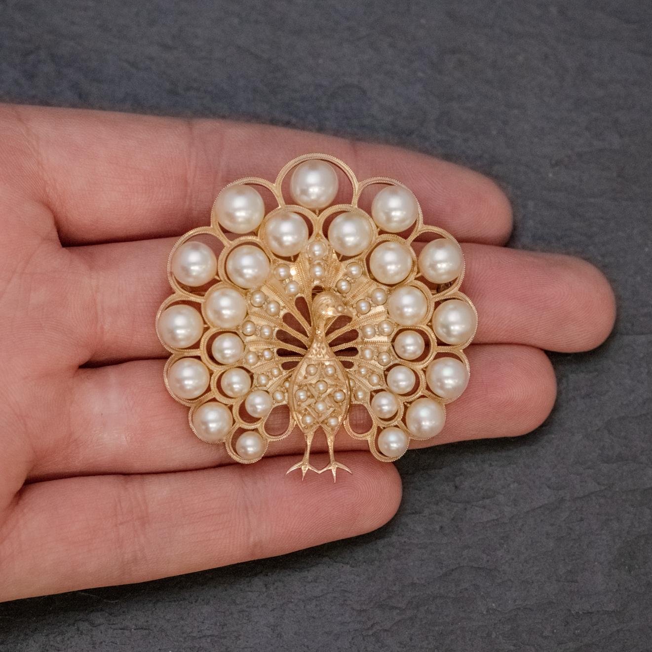 Vintage Pearl Peacock Brooch 14 Carat Gold For Sale 1