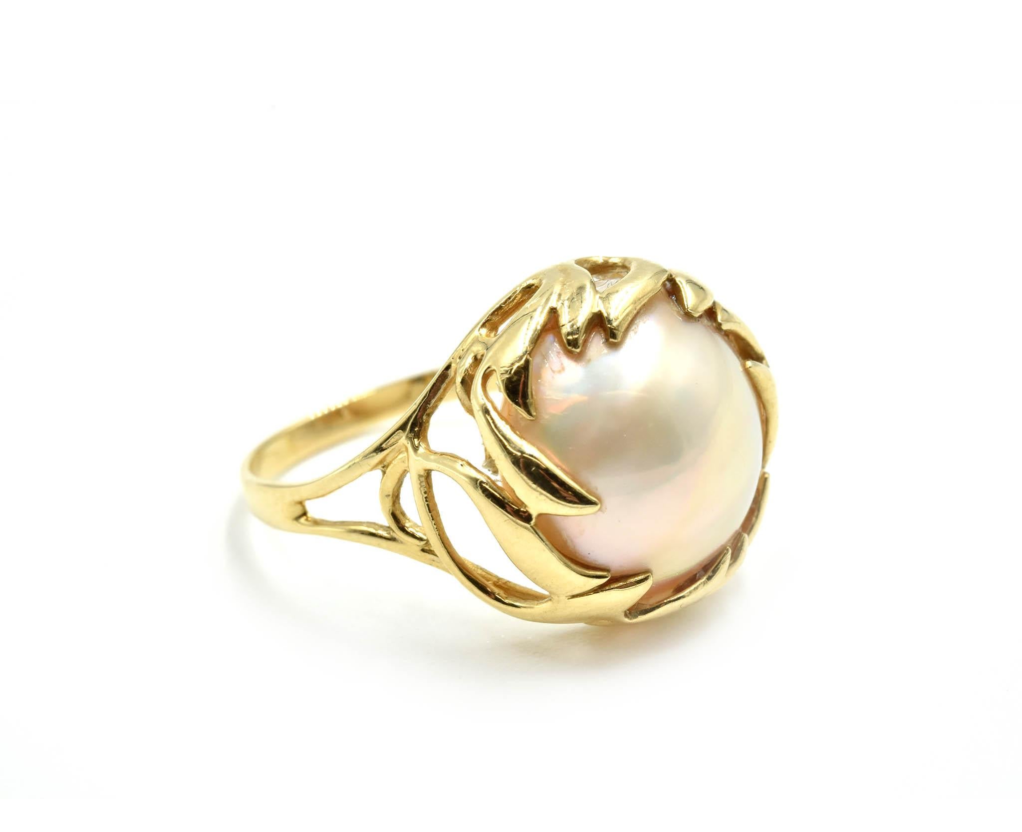 Vintage Pearl Ring 14 Karat Yellow Gold In Excellent Condition In Scottsdale, AZ