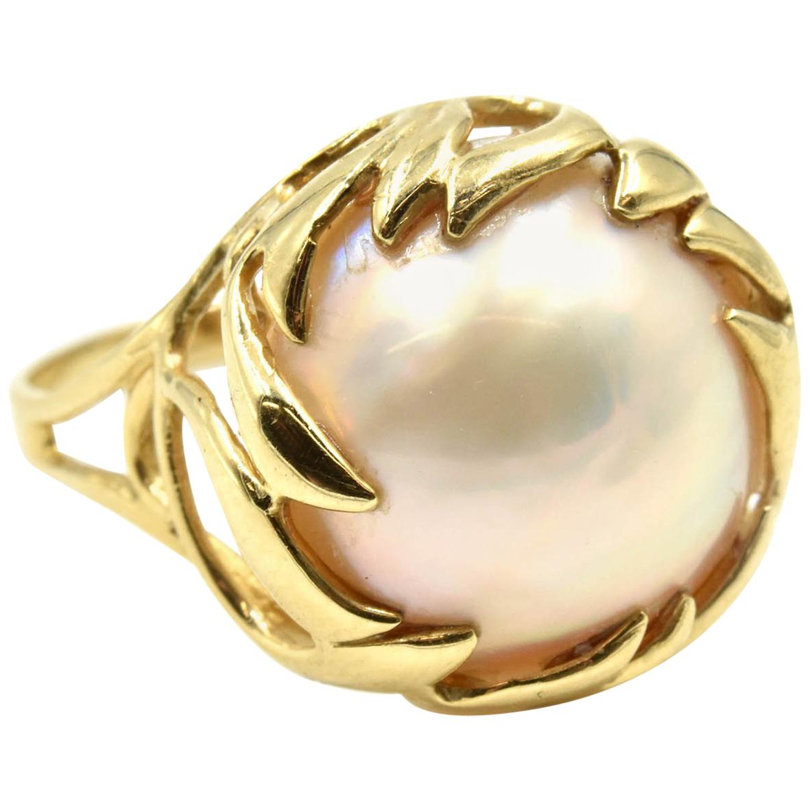 Vintage Pearl Ring 14 Karat Yellow Gold
