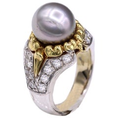Tahitian Vintage Pearl Ring Pearl and Diamond Ring 18 Karat Gold Two-Tone