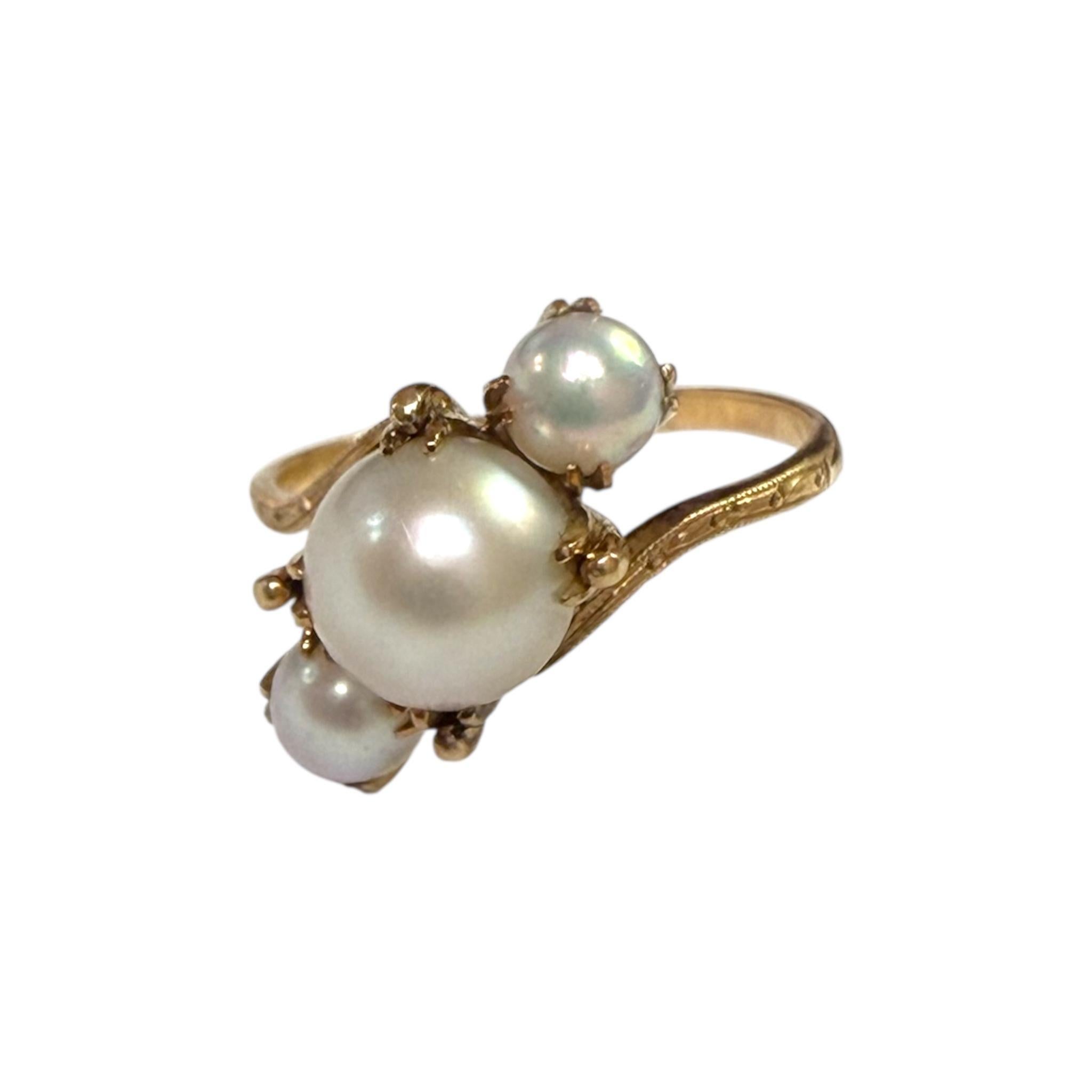 Vintage Pearl Rose Gold Three Stone Ring 14K (bague à trois pierres en or rose) en vente 2