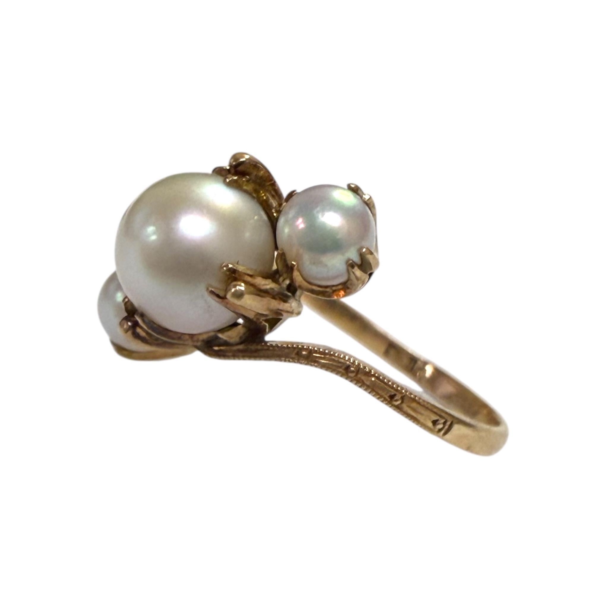 Vintage Pearl Rose Gold Three Stone Ring 14K (bague à trois pierres en or rose) en vente 3