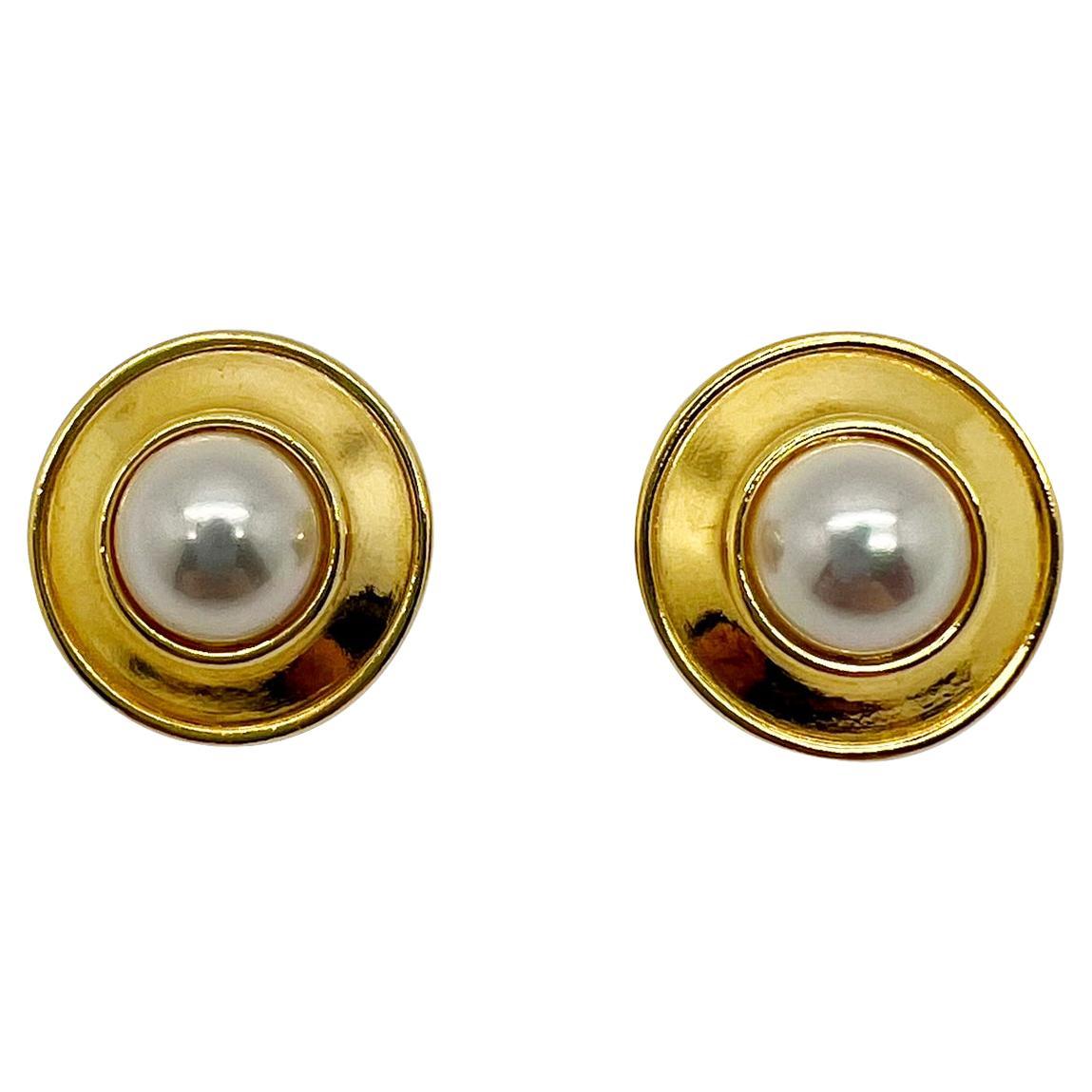 vintage pearl target earrings 1980s For Sale