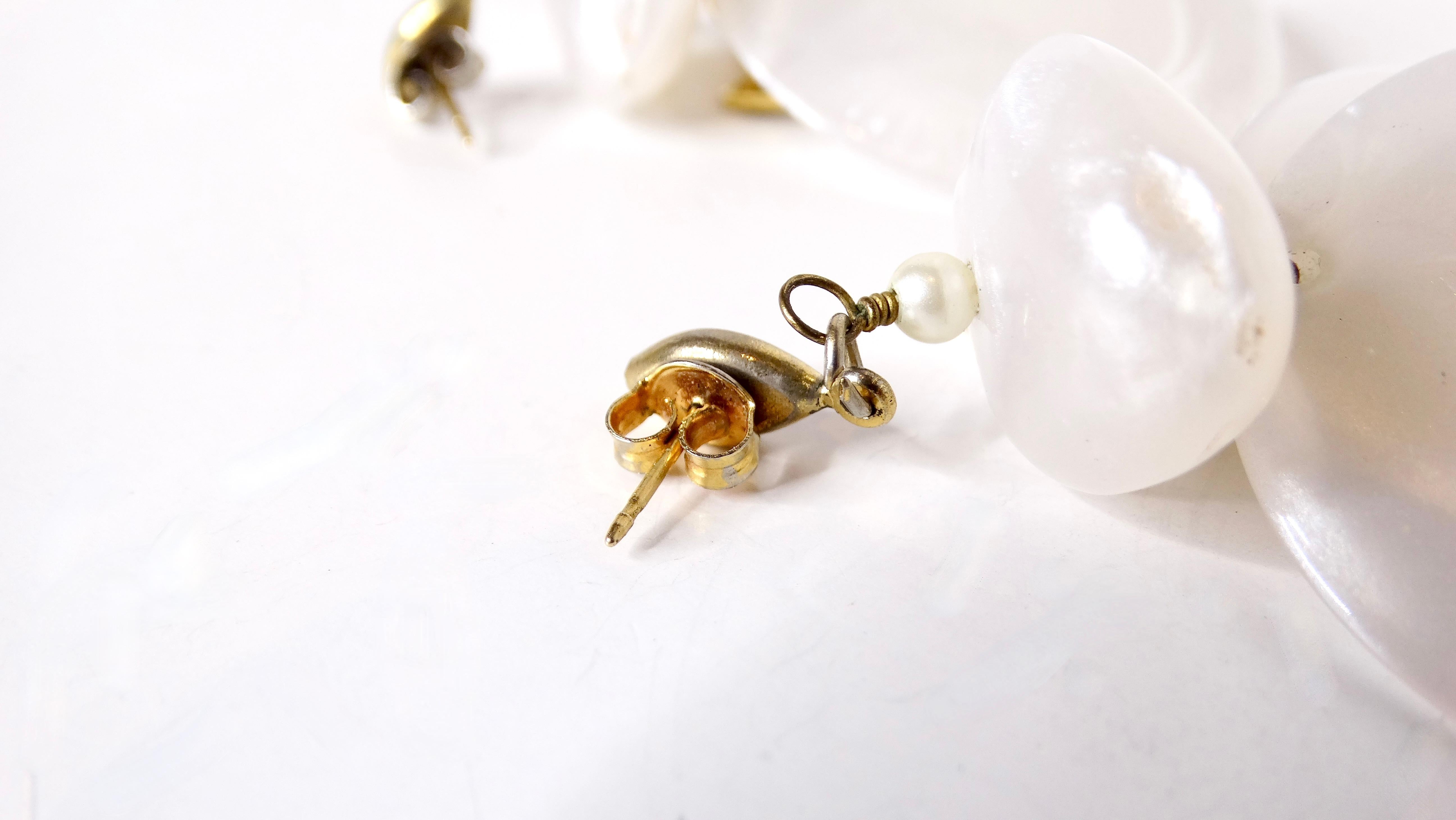 Vintage Pearlescent Beaded Disc 14k Gold Plated Dangle Earrings For Sale 1
