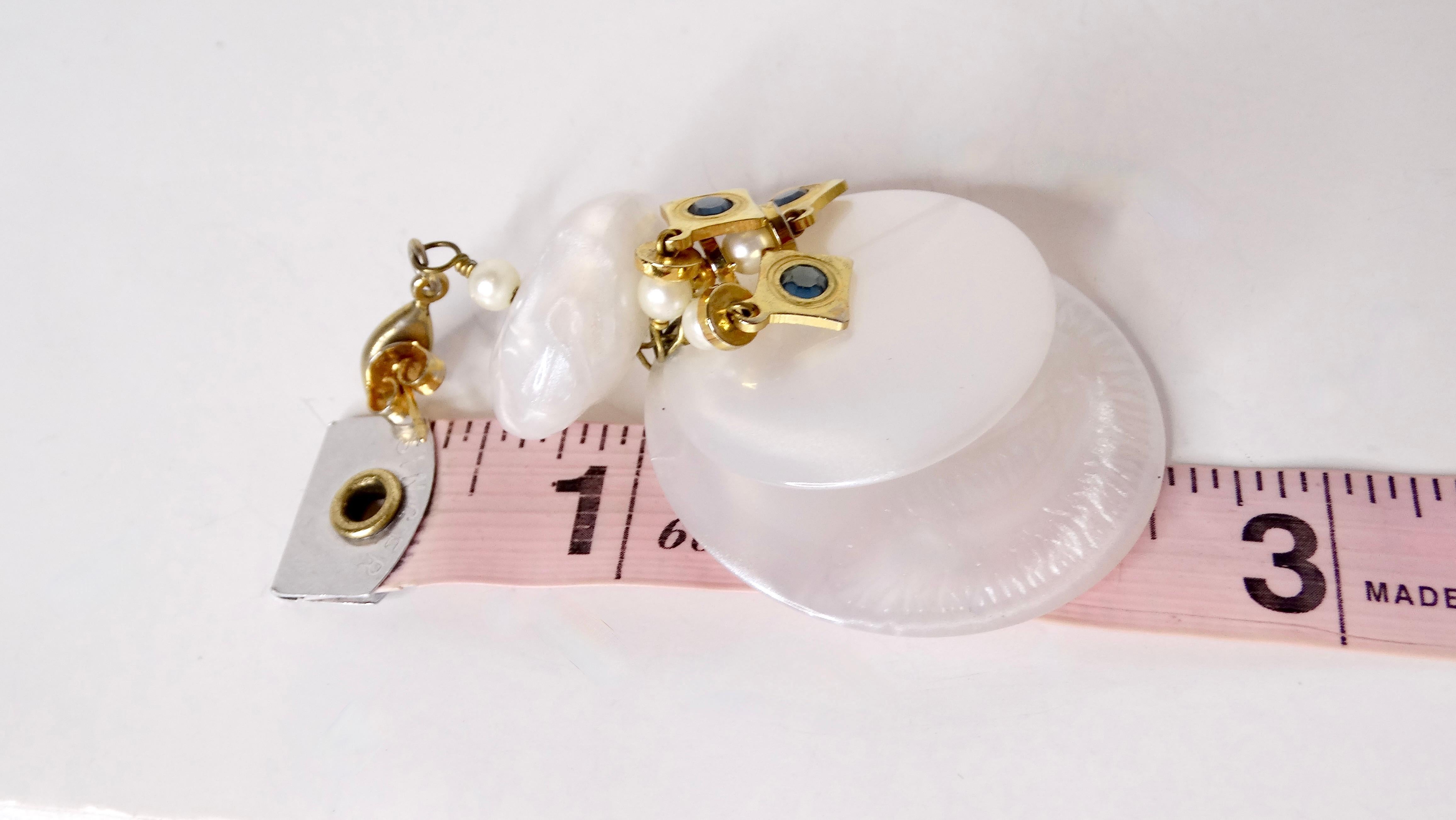 Vintage Pearlescent Beaded Disc 14k Gold Plated Dangle Earrings For Sale 2
