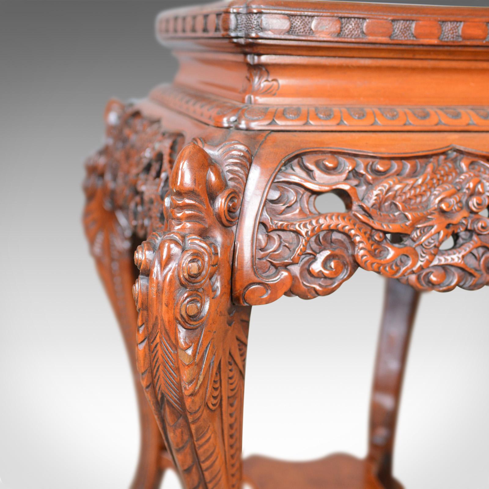 Vintage Pedestal Table Carved Oriental Chinese Elm Side Plant Stand In Good Condition In Hele, Devon, GB