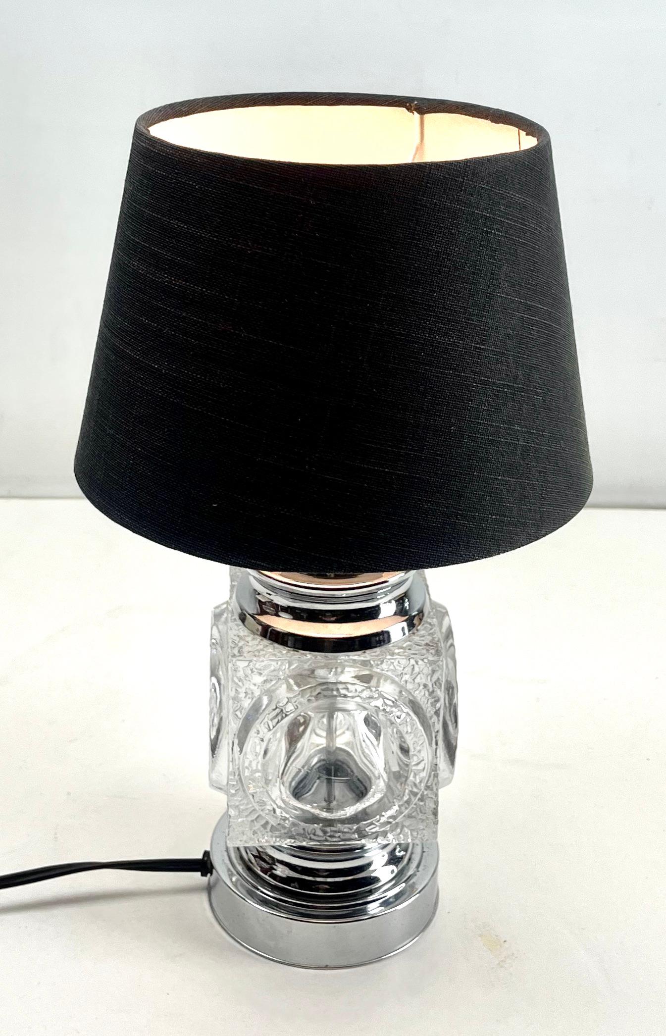 Vintage Peill & Putzler Ice Cube Table Lamp in Chrome and Crystal Glass For Sale 2