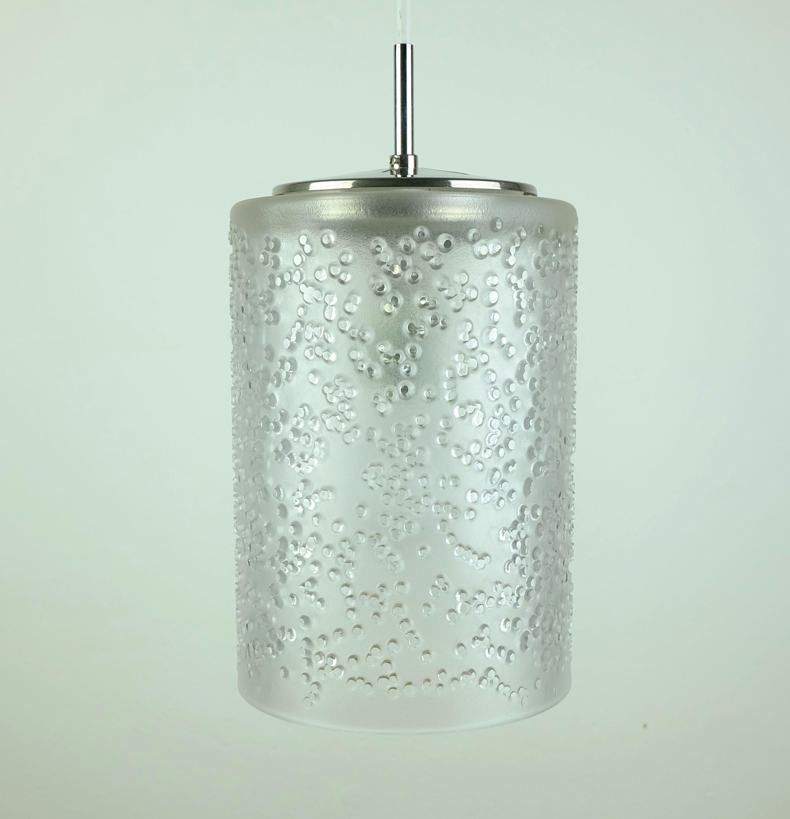 vintage peill & putzler PENDANT LAMP textured glass etched glass 60s 70s For Sale 2