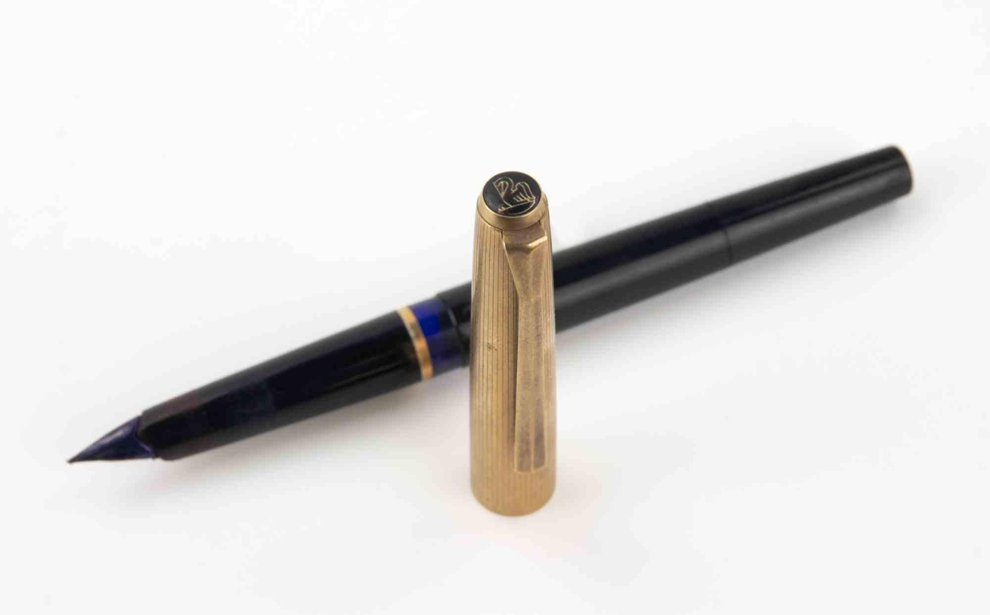Estilográfica Pelikan vintage, años 70 finales del siglo XX en venta