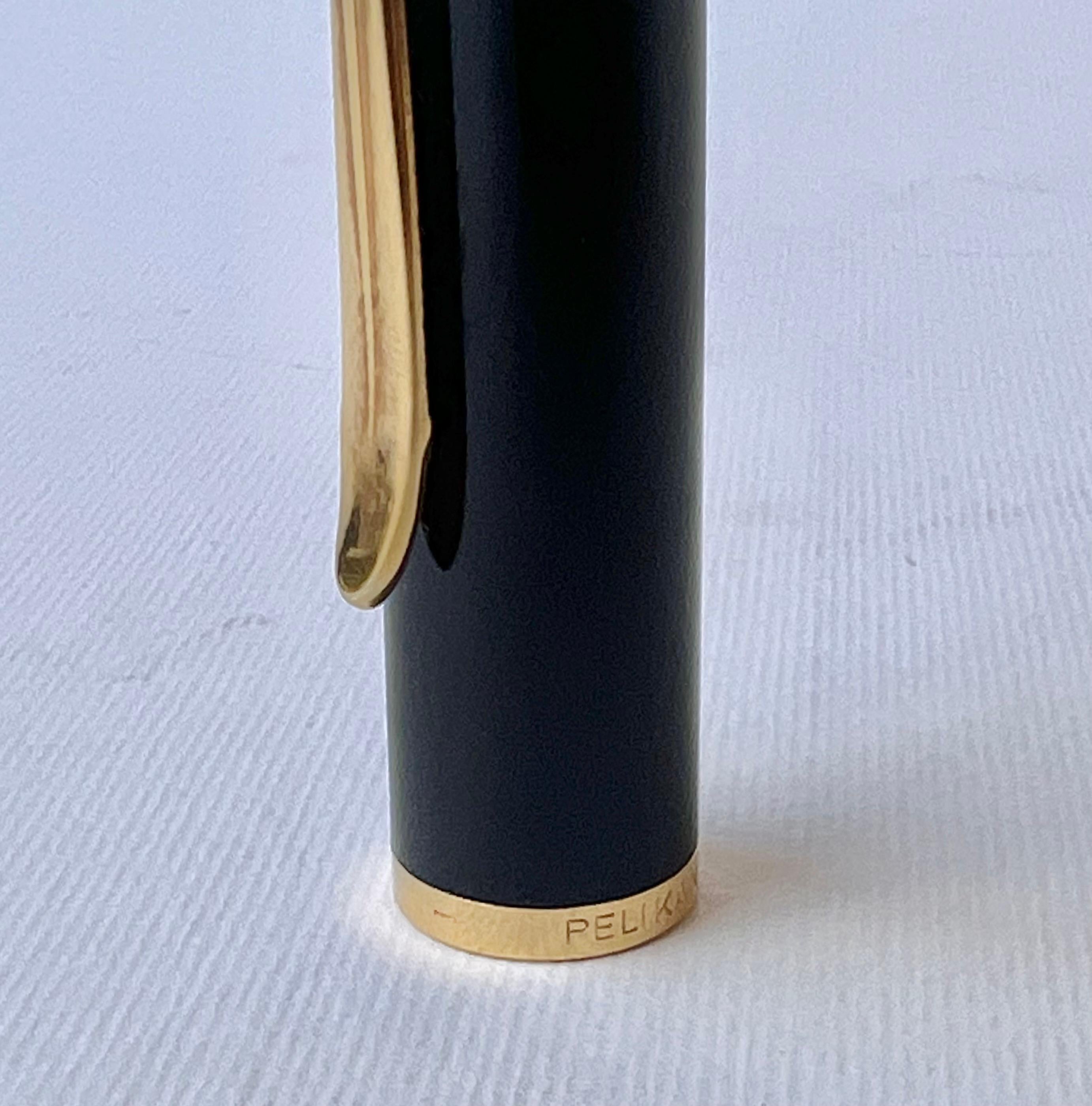 Vintage Pelikan M585 Souveran Green Striped Fountain Pen Fine 14K NIB 90's  en vente 9