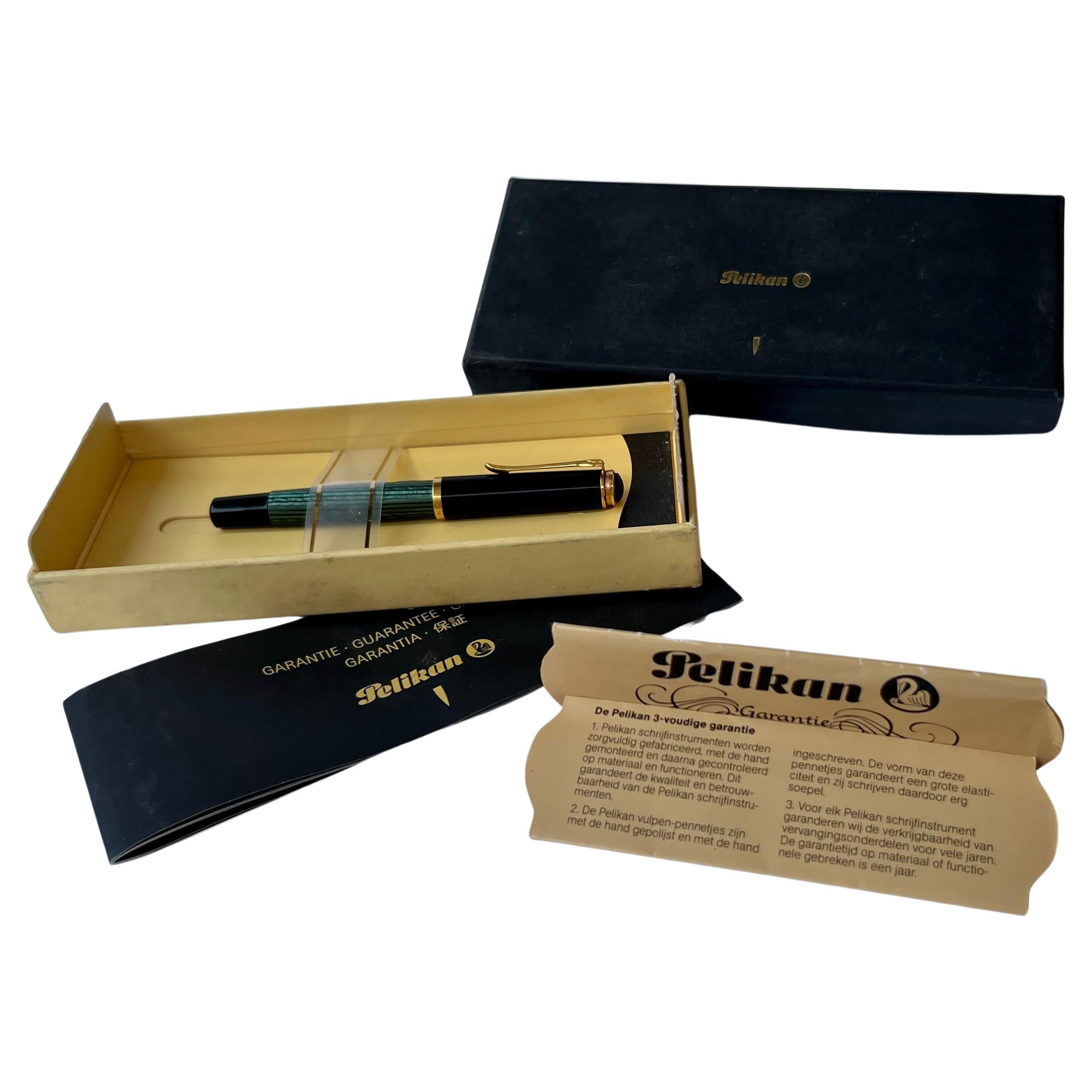 Vintage Pelikan M585 Souveran Green Striped Fountain Pen Fine 14K NIB 90's  For Sale