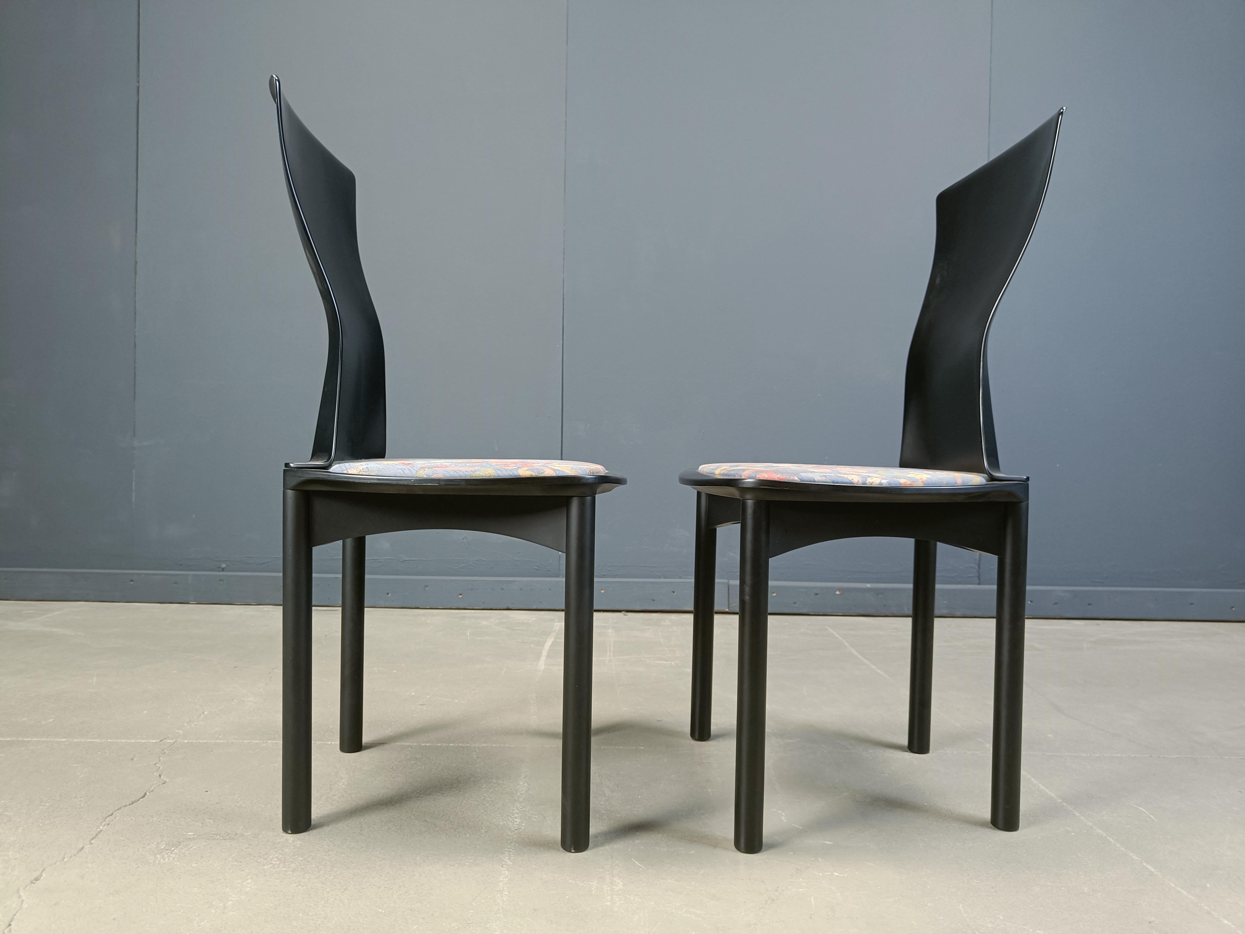 Vintage Pelope Esszimmerstühle von Francesco Binfarè für Cassina, 1990er Jahre (Postmoderne) im Angebot