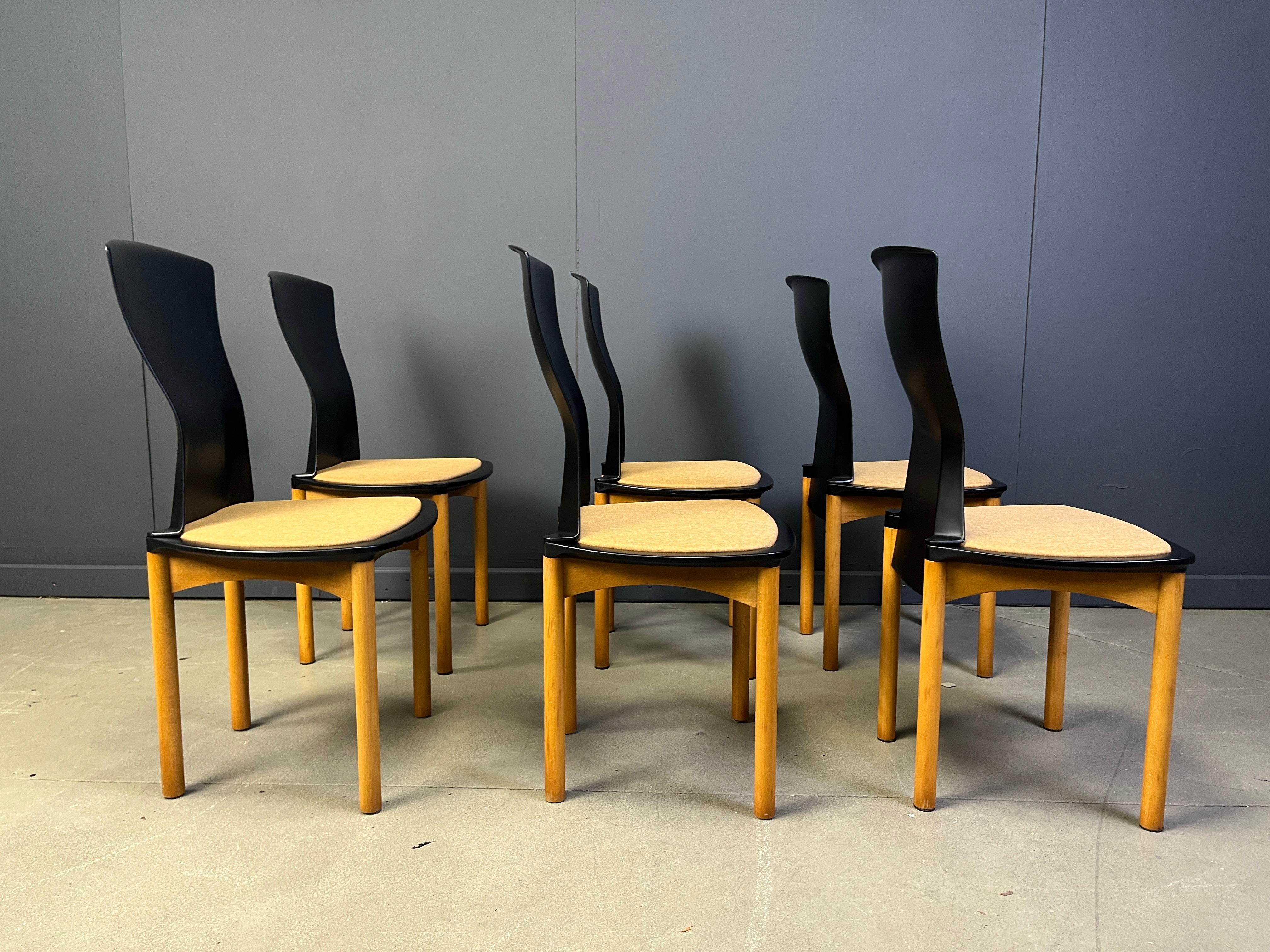 Vintage Pelope Esszimmerstühle von Francesco Binfarè für Cassina, 1990er Jahre (Stoff) im Angebot