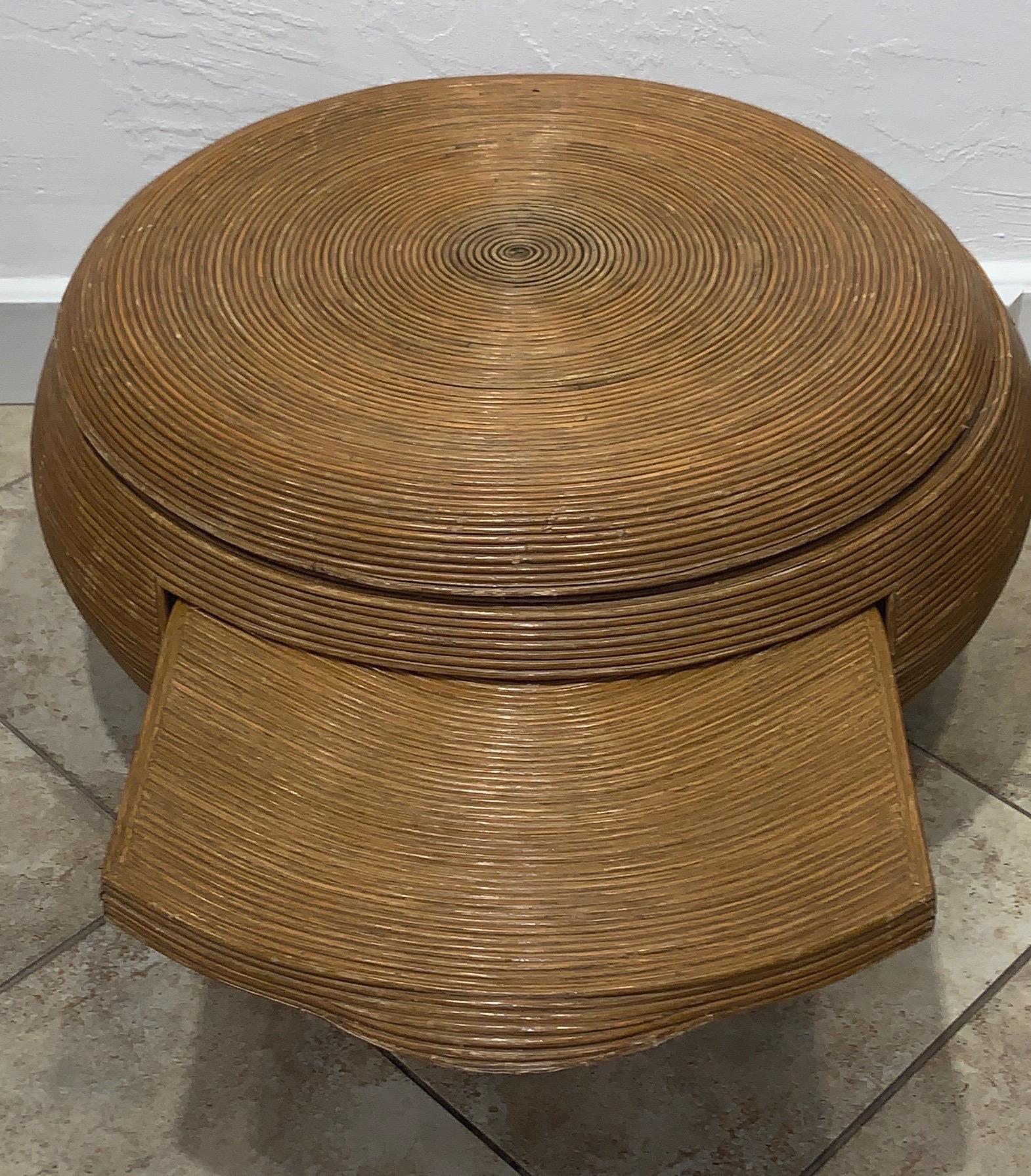 Vintage Pencil Reed Bamboo Coffee Cocktail Table In Fair Condition In Ft. Lauderdale, FL
