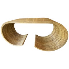 Vieille table de console ou bureau en bambou à volutes Ming