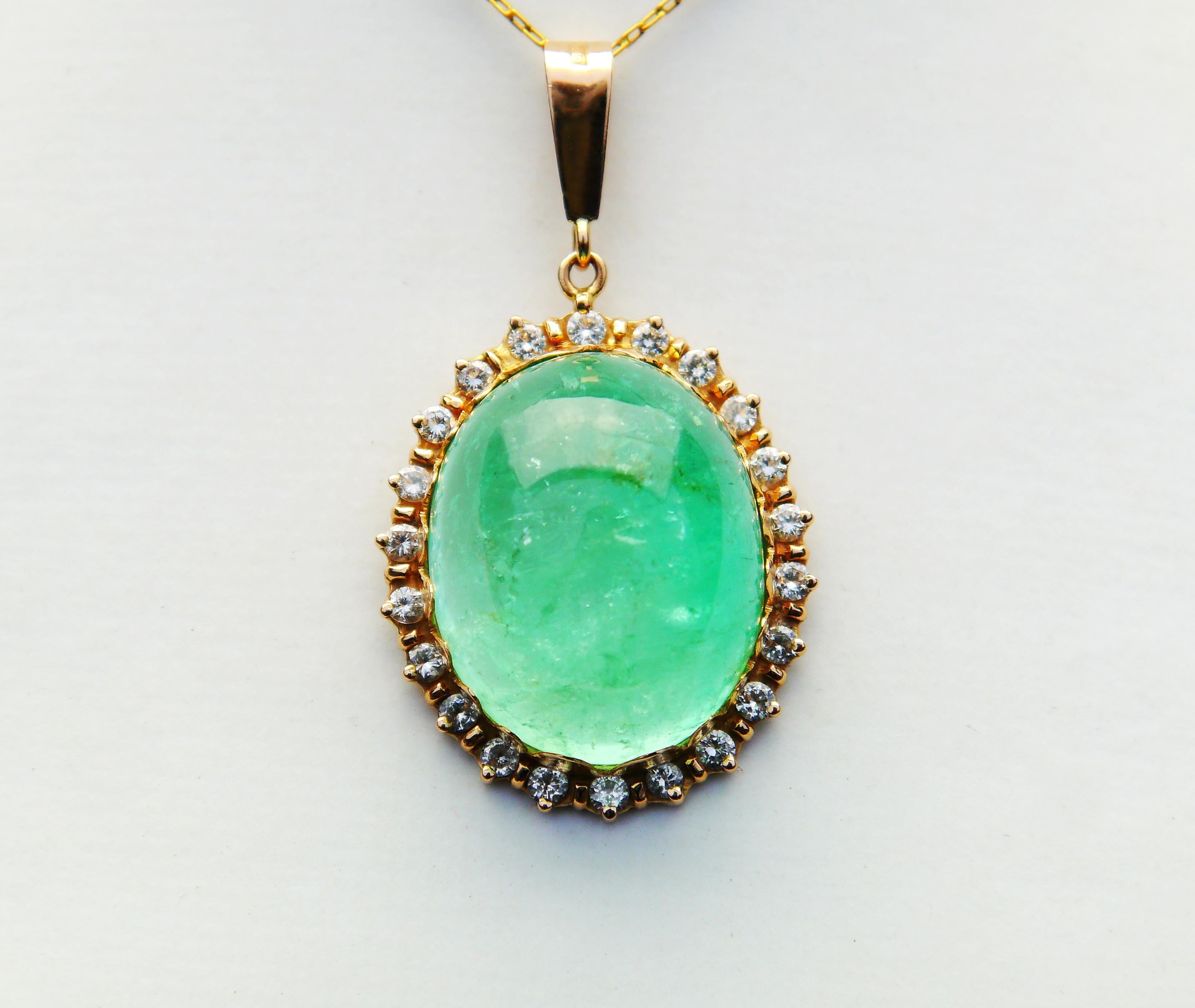 Retro Vintage Pendant 50ct Emerald 1.32ctw Diamonds solid 18K Yellow Gold / 16 gr For Sale