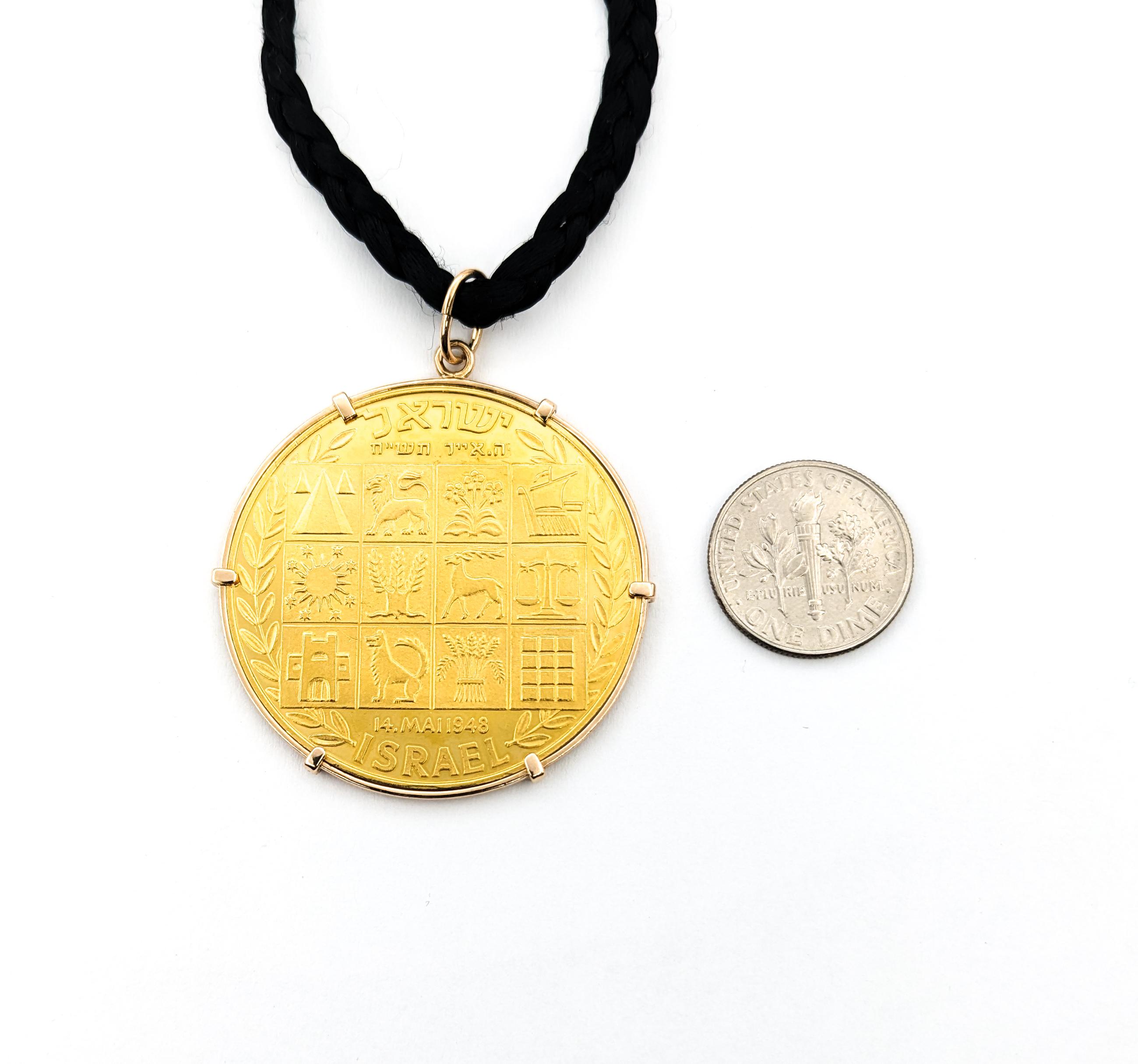 Vintage Pendant In 90% Gold In Excellent Condition For Sale In Bloomington, MN