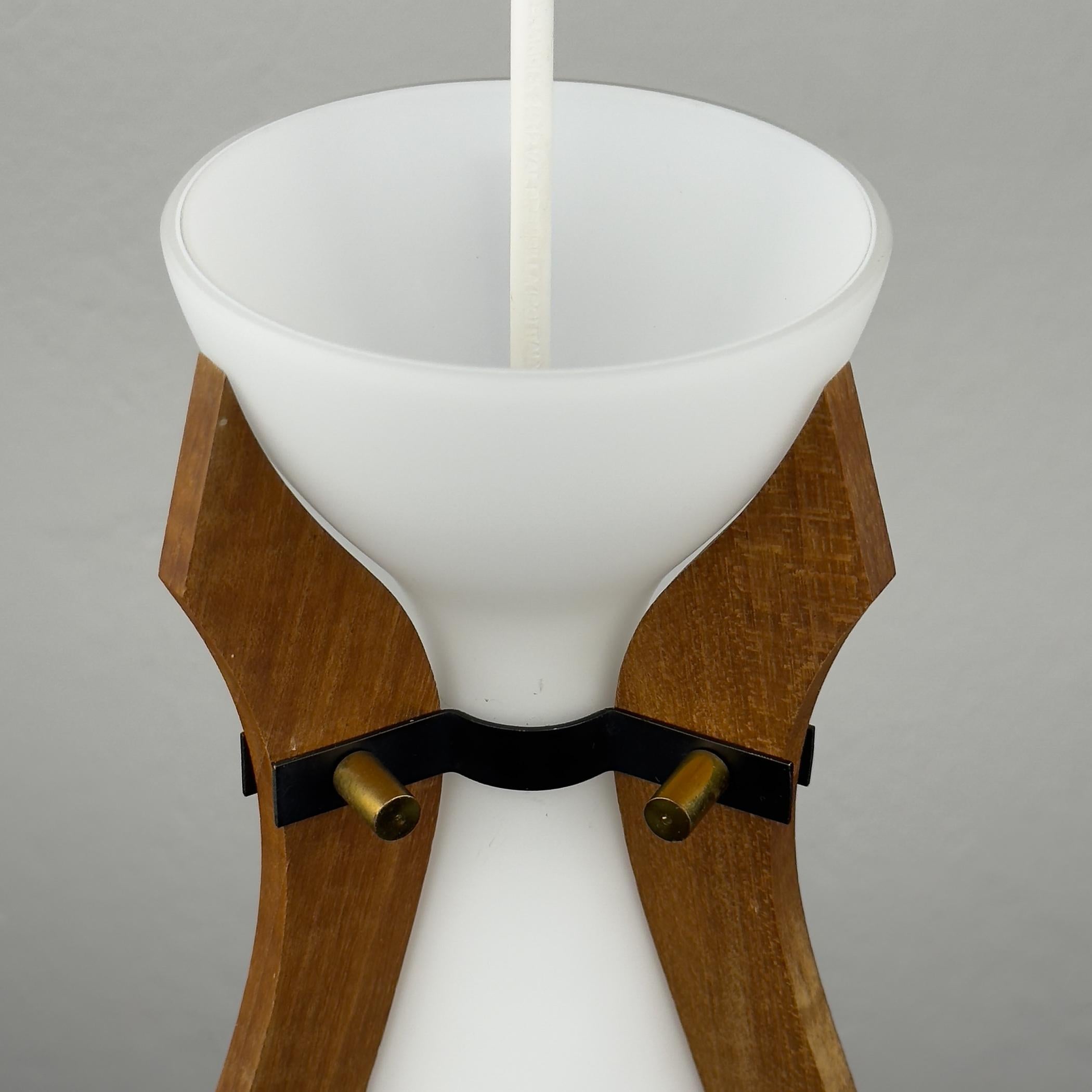 Lámpara colgante vintage de Stilnovo, Italia Años 50 en venta 4