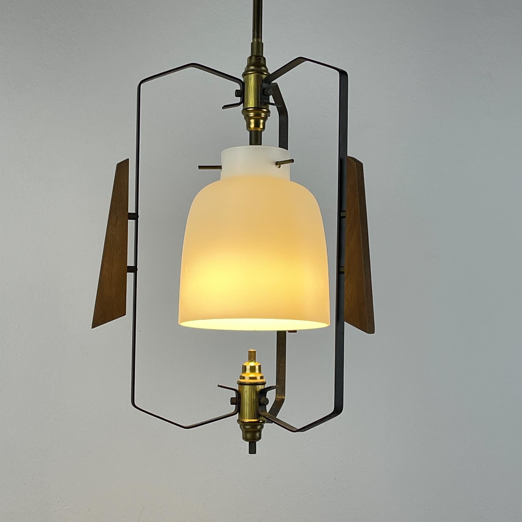 Vintage pendant lamp by Stilnovo Italy 1950s In Good Condition For Sale In Miklavž Pri Taboru, SI