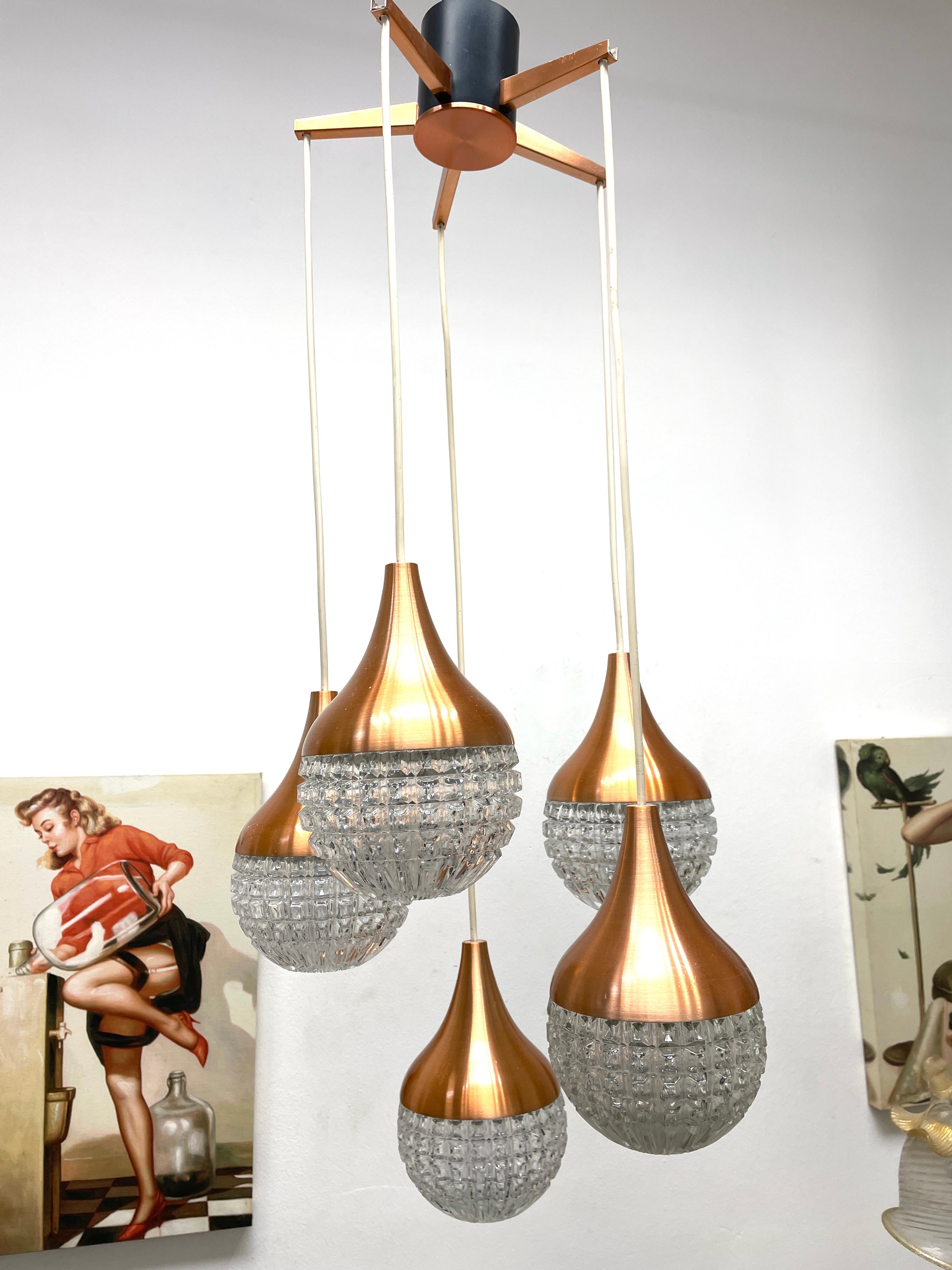 Lampe à suspension vintage en verre cascade avec boules de verre, Allemagne, années 1960 en vente 3