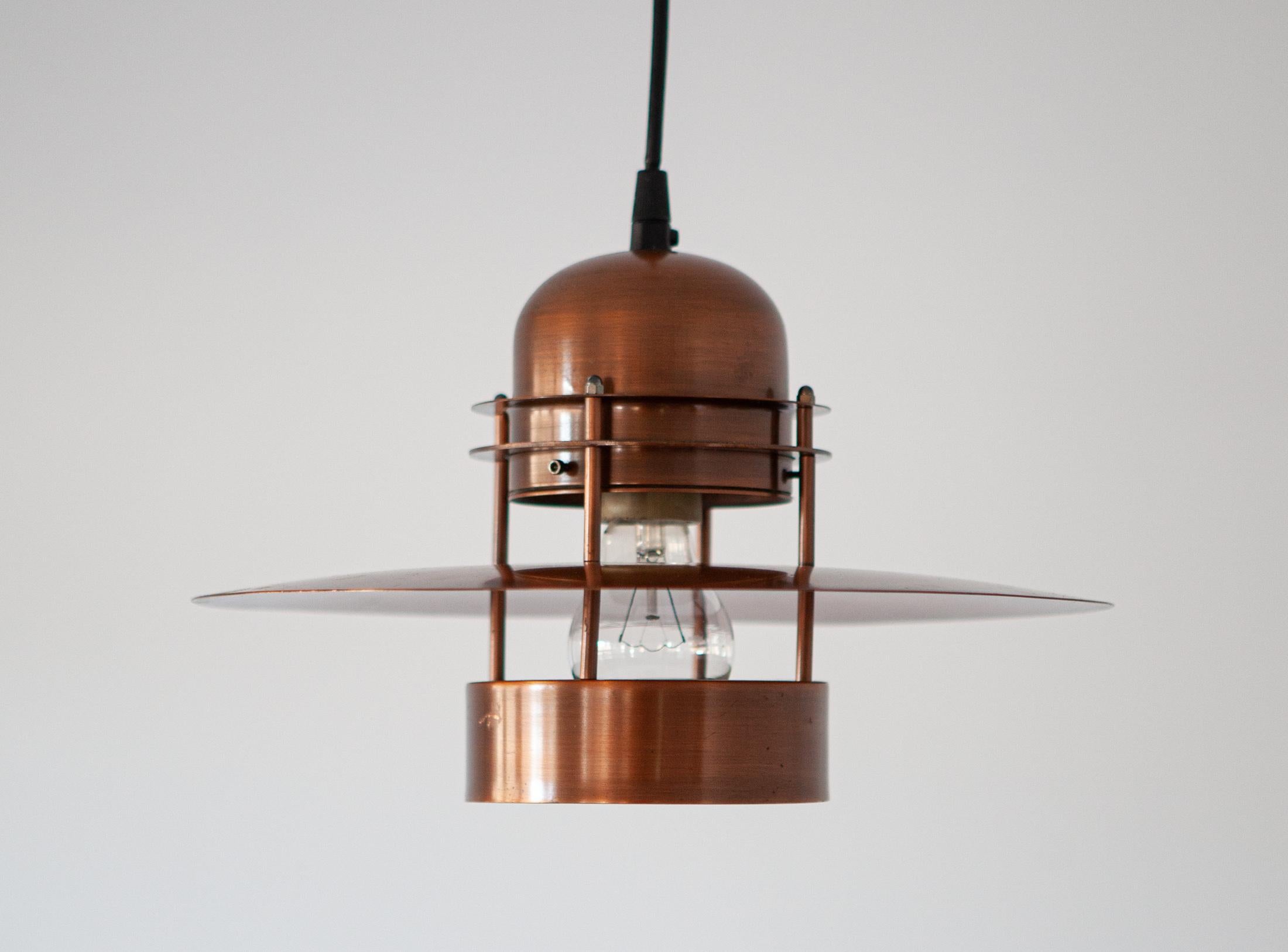 Vintage Pendant Lamp in Bronze, 1970s In Good Condition For Sale In Rome, IT