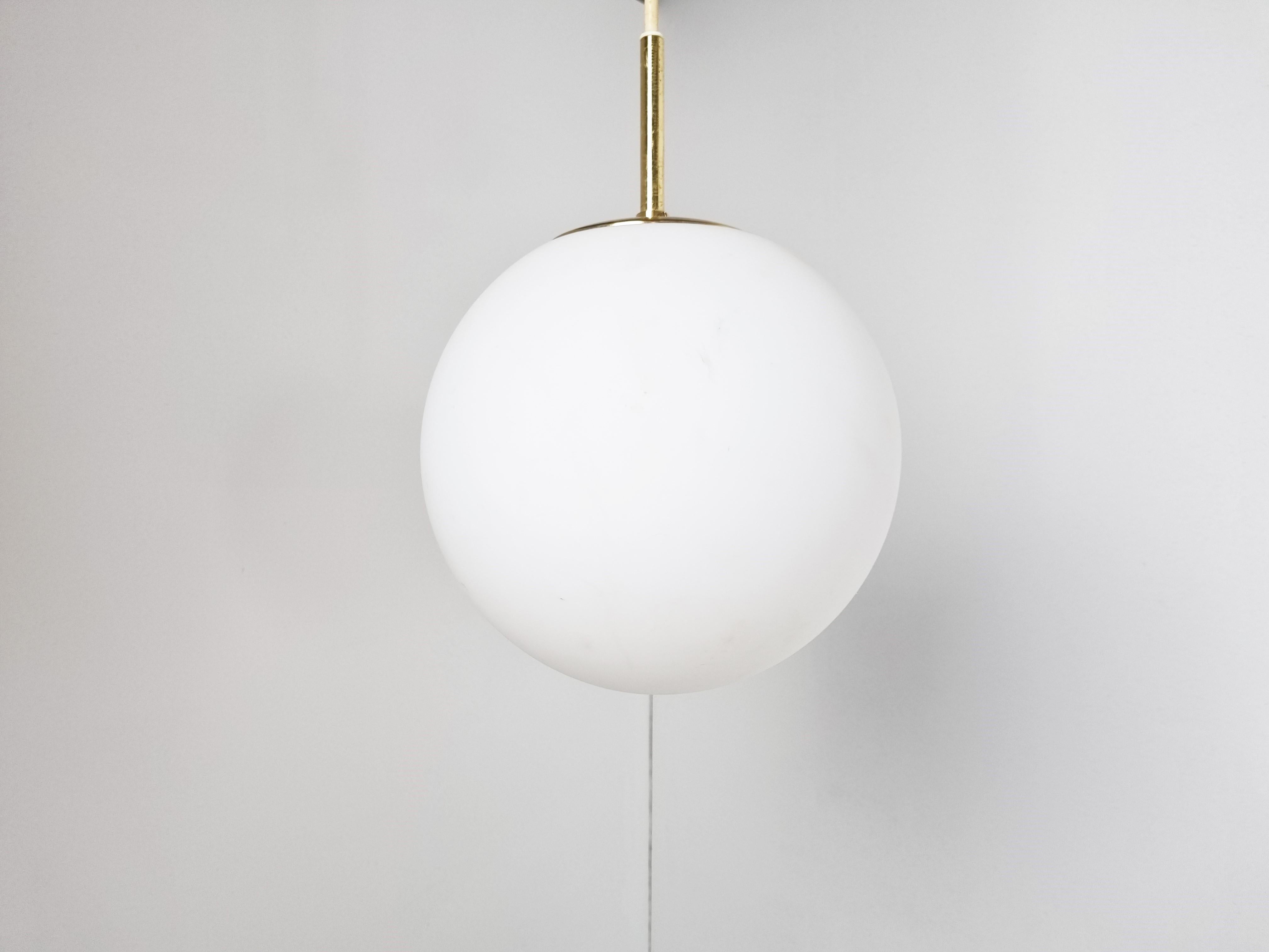 Lampade a sospensione vintage di Glashutte Limburg, anni '70 in vendita 1