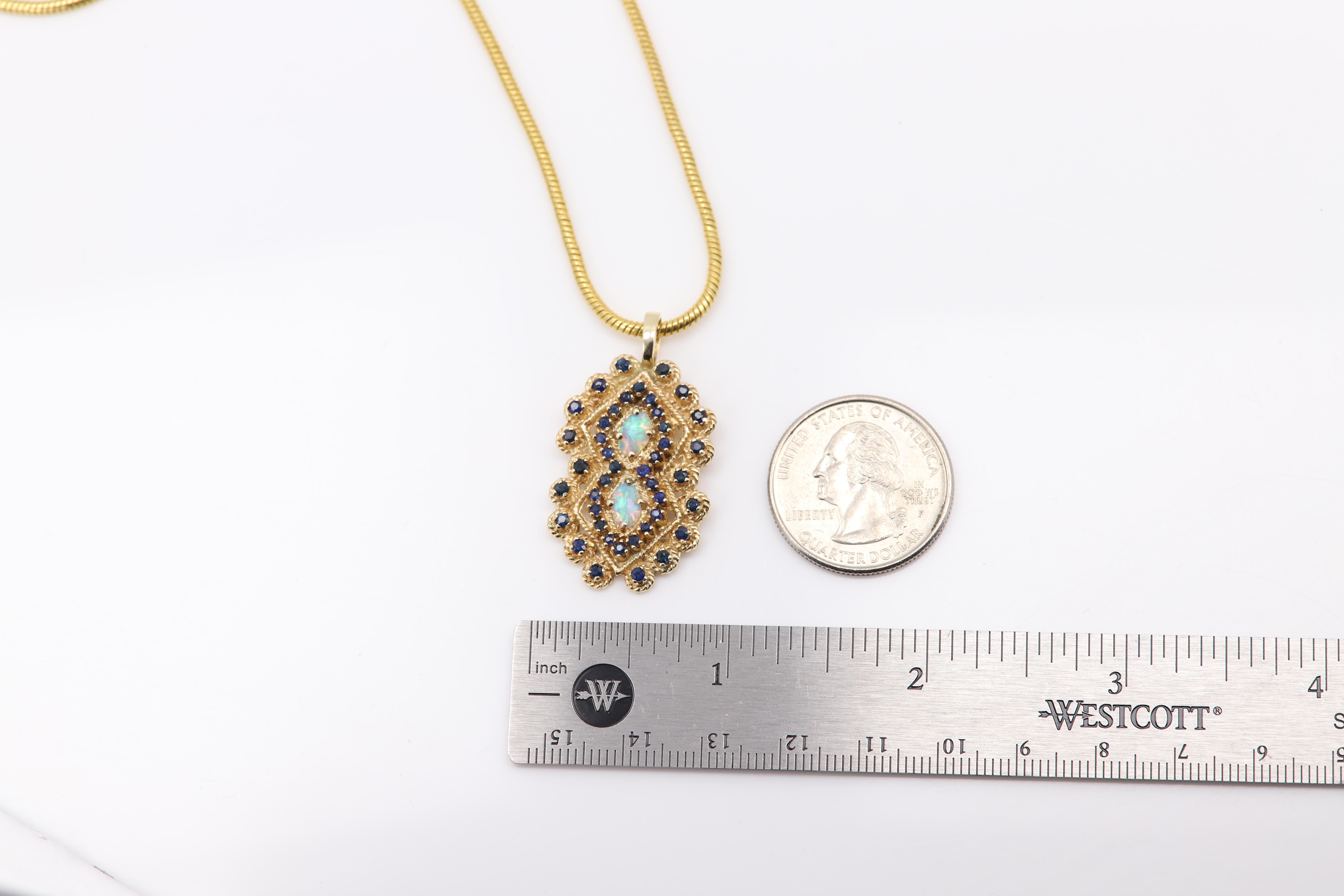 Vintage pendant Necklace 14 Karat Natural Blue Sapphire and Opal Circa 1940 For Sale 1