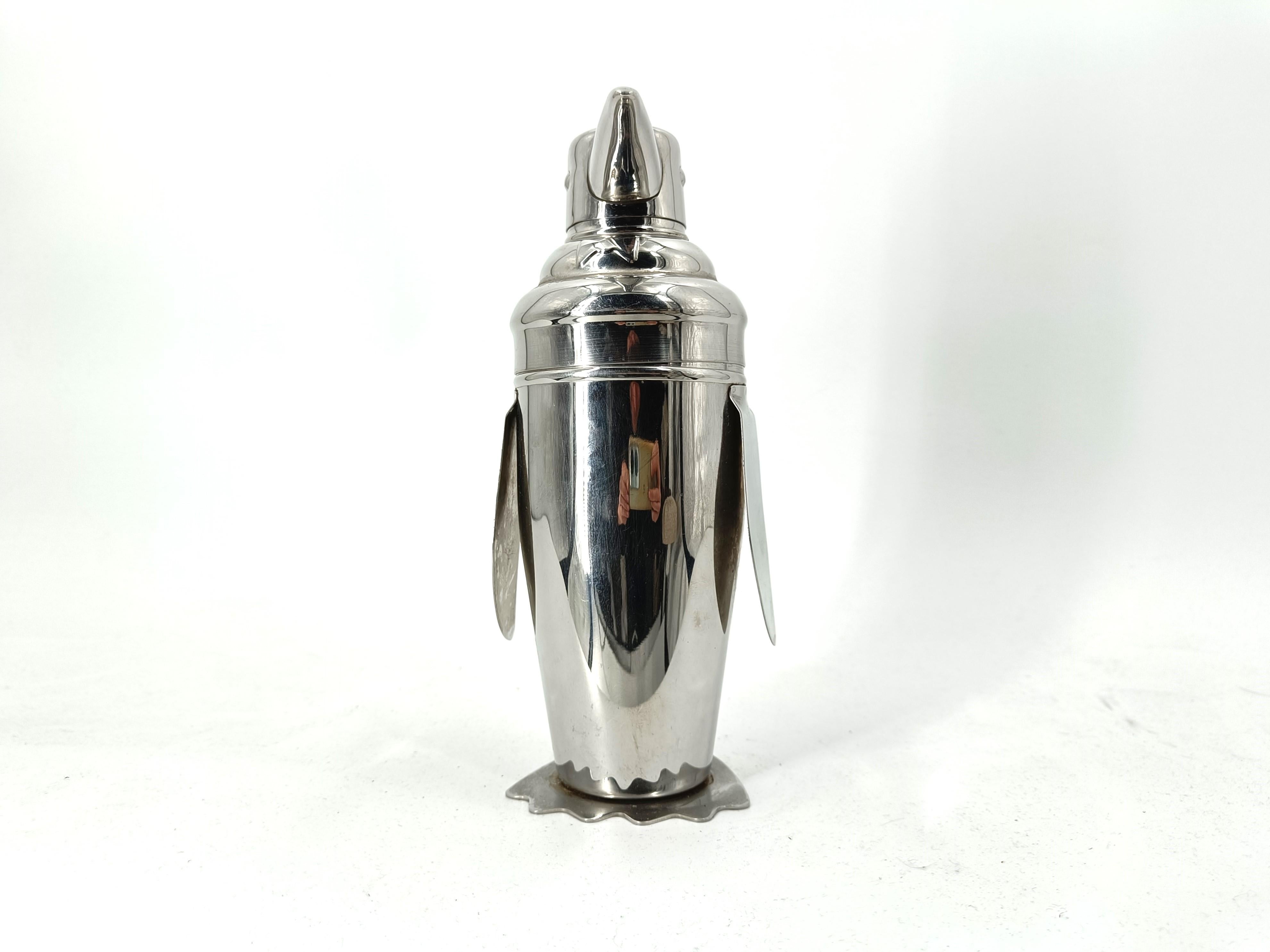 Vintage penguin cocktail shaker, 1970s 3