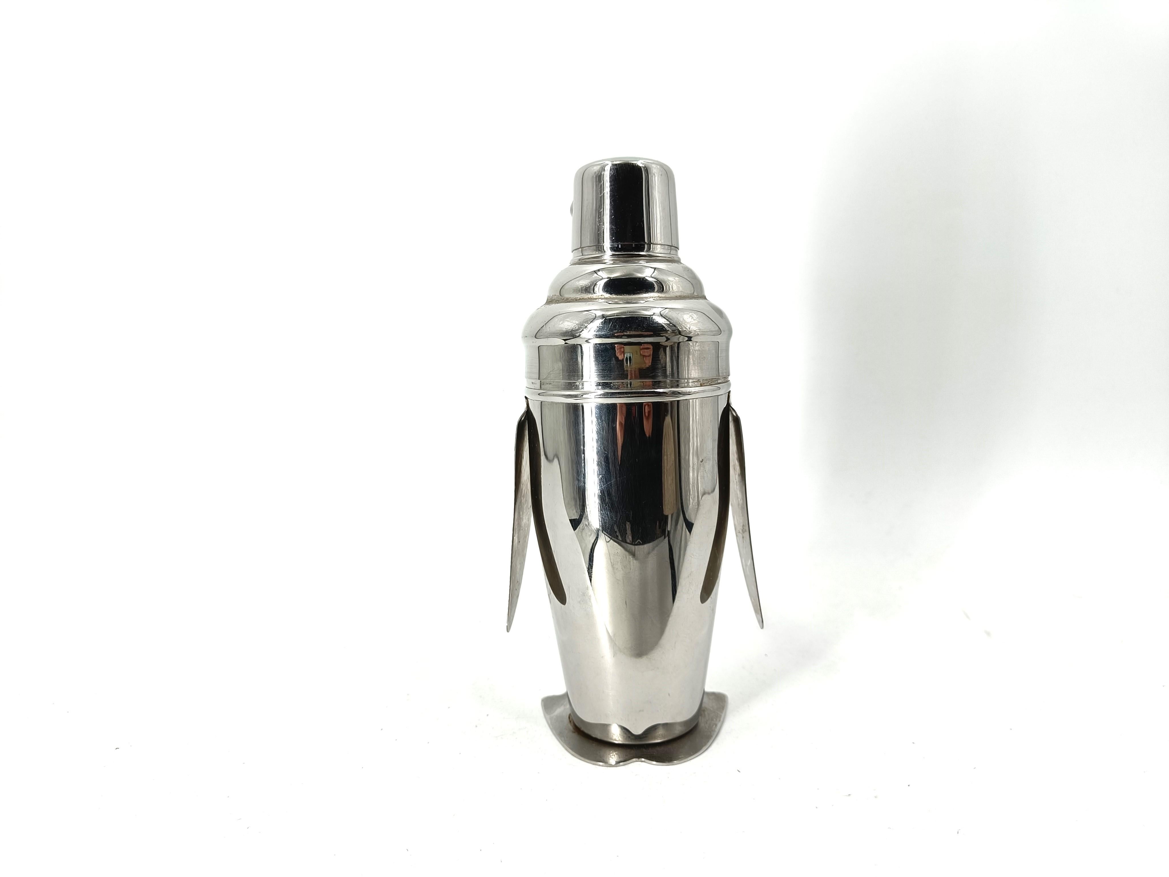 Vintage penguin cocktail shaker, 1970s In Good Condition In Leuven, Vlaams Gewest