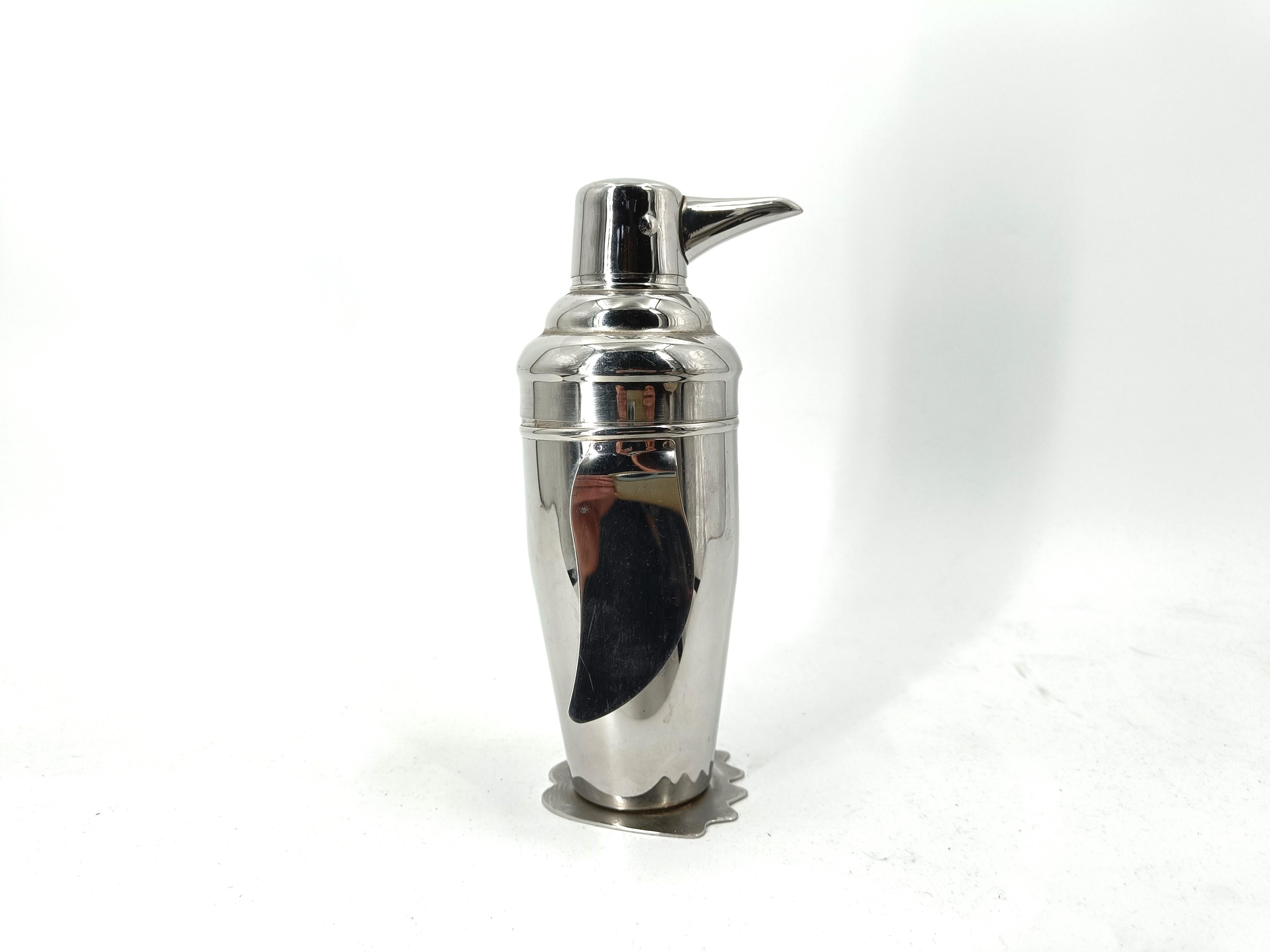 Chrome Vintage penguin cocktail shaker, 1970s