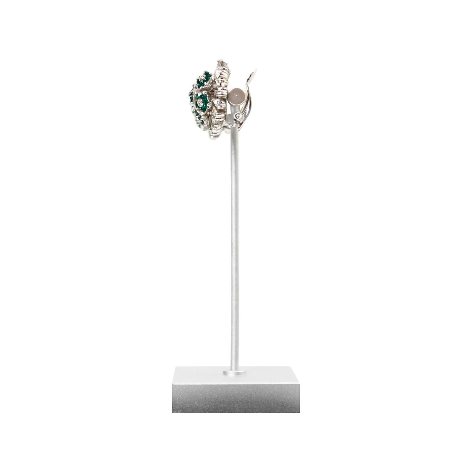 Orecchini d'epoca con fiori di cristallo e verde smeraldo di Pennino, CIRCA 1960 in vendita 4