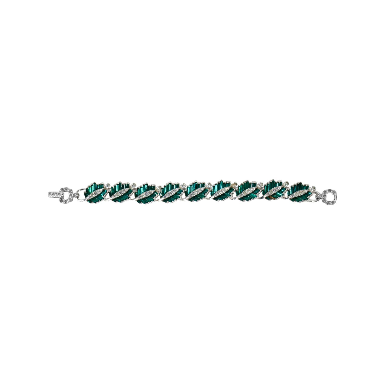 Vintage Pennino Emerald Green and Rhinestone Leaf Bracelet For Sale 3