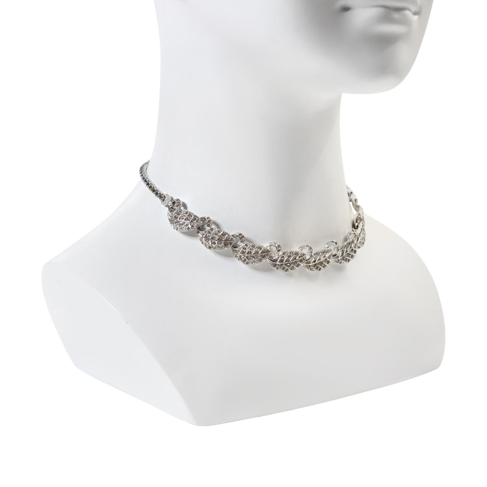 Vintage Pennino Leaf Art Deco Choker Necklace Circa 1960s In Good Condition In New York, NY