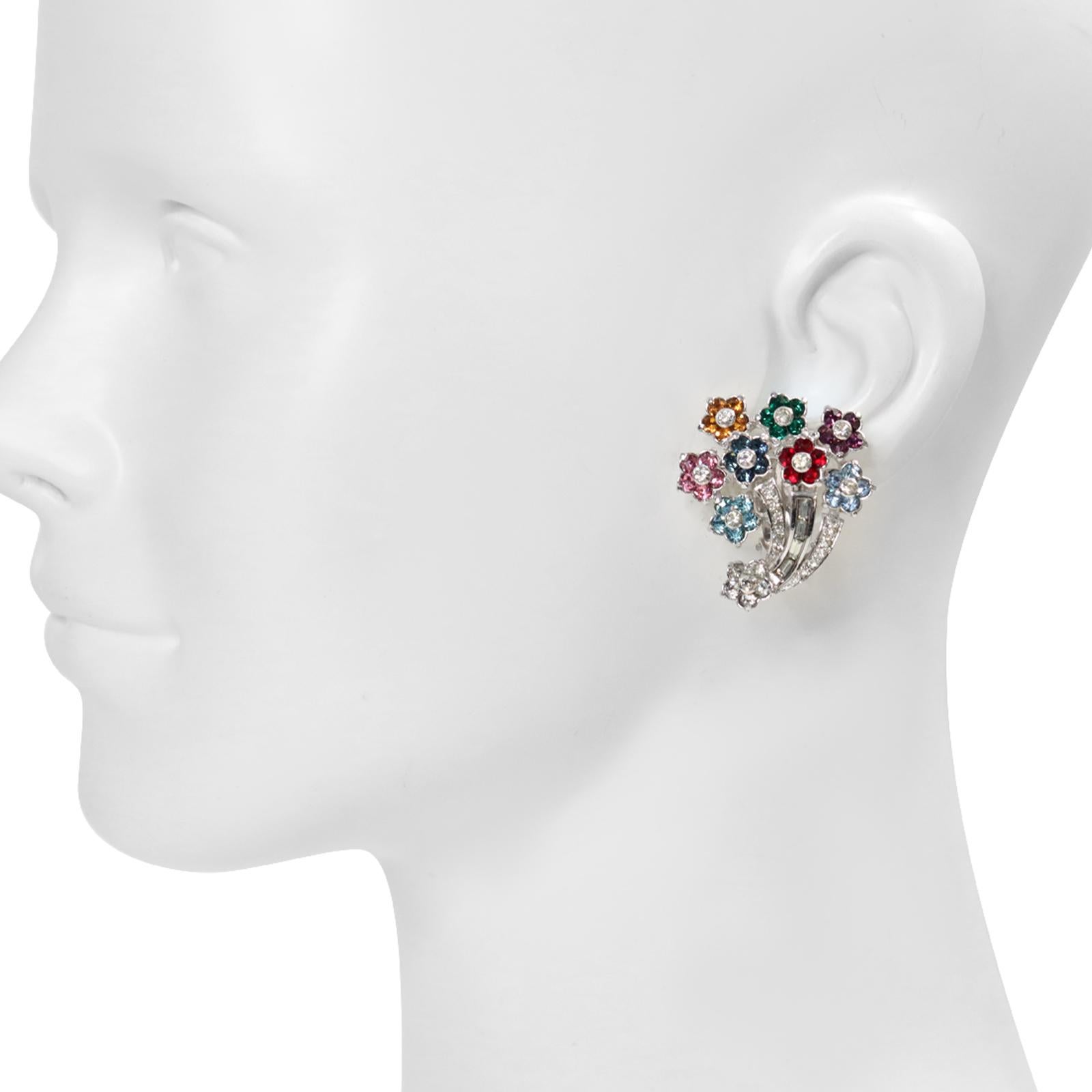 Vintage Pennino Mehrfarbige Blumenohrringe, Vintage, ca. 1960er Jahre für Damen oder Herren im Angebot