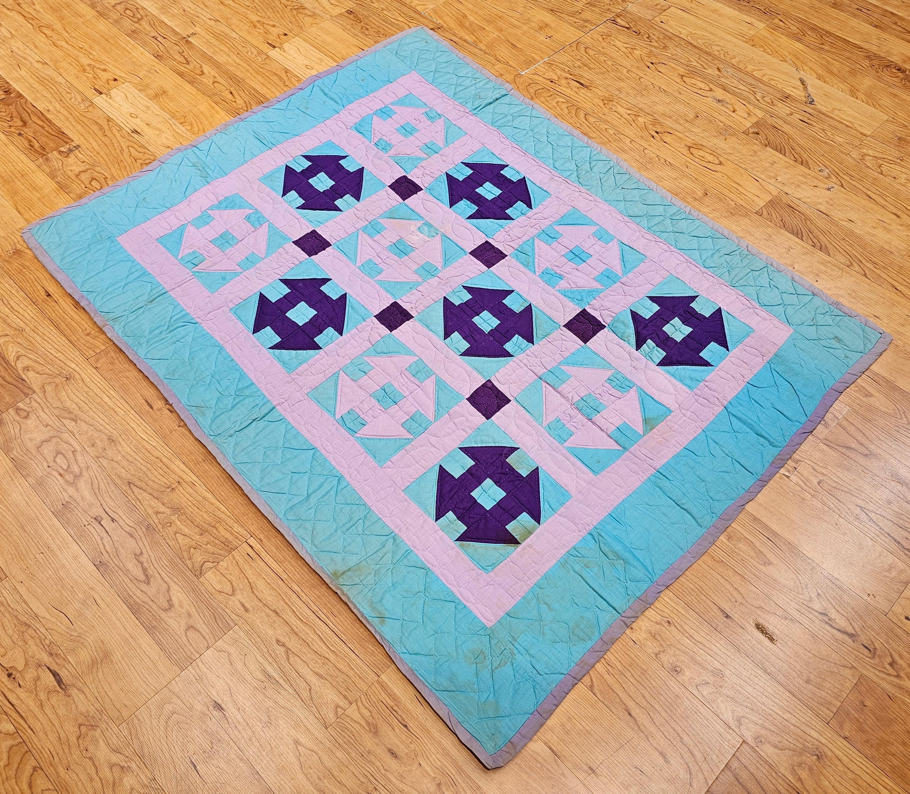 American Vintage Pennsylvania Amish “Churn Dash” Hand-Stitched Cotton Quilt For Sale