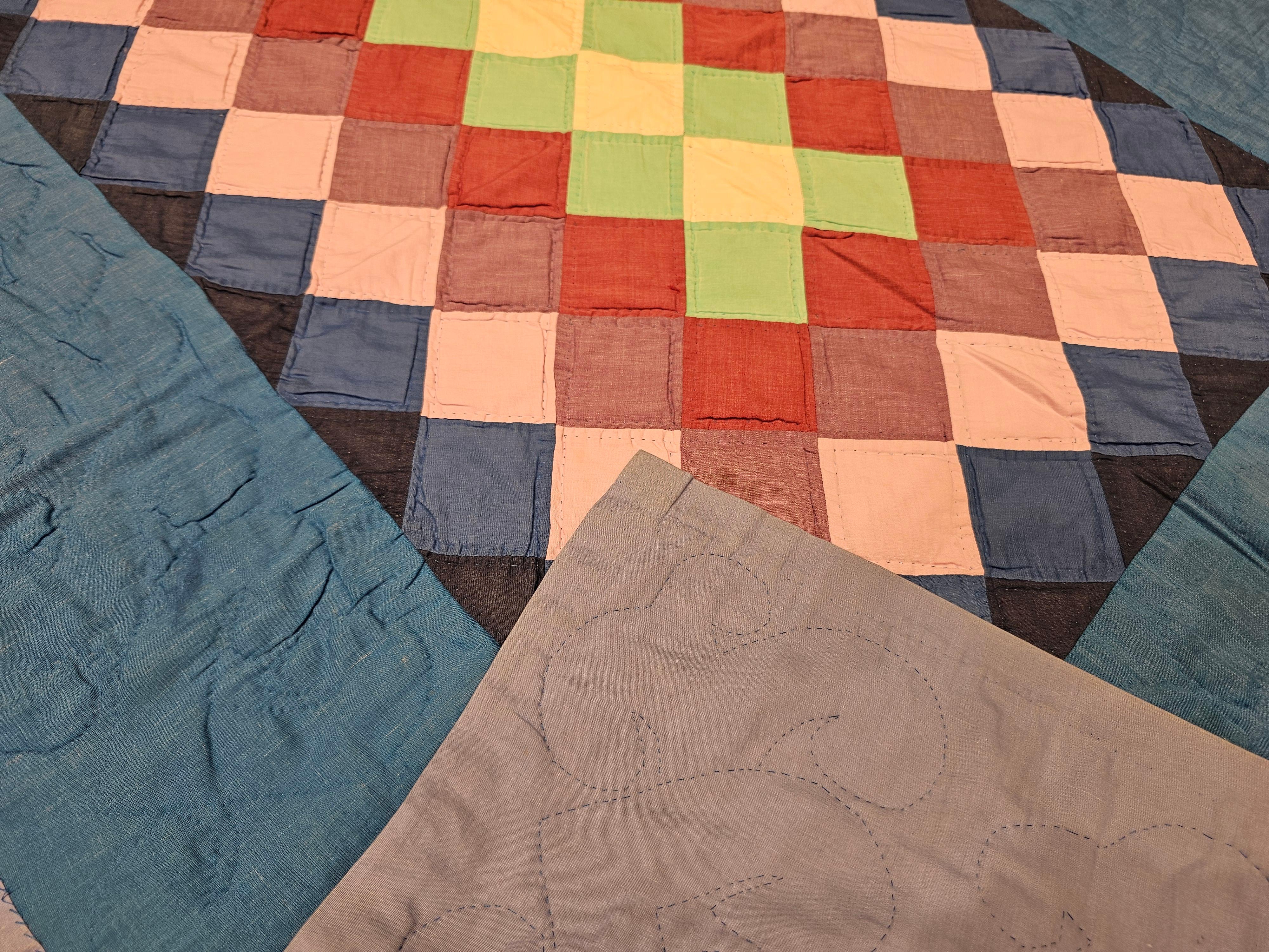 Vintage Pennsylvania Amish “Sunshine and Shadows” Hand-Stitched Crib Quilt For Sale 4