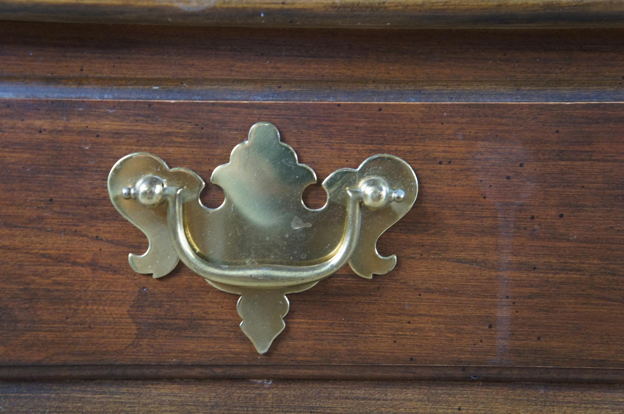 Vintage Pennsylvania House Cherry Nightstand Dresser Cabinet Chest of Drawers In Good Condition In Dayton, OH